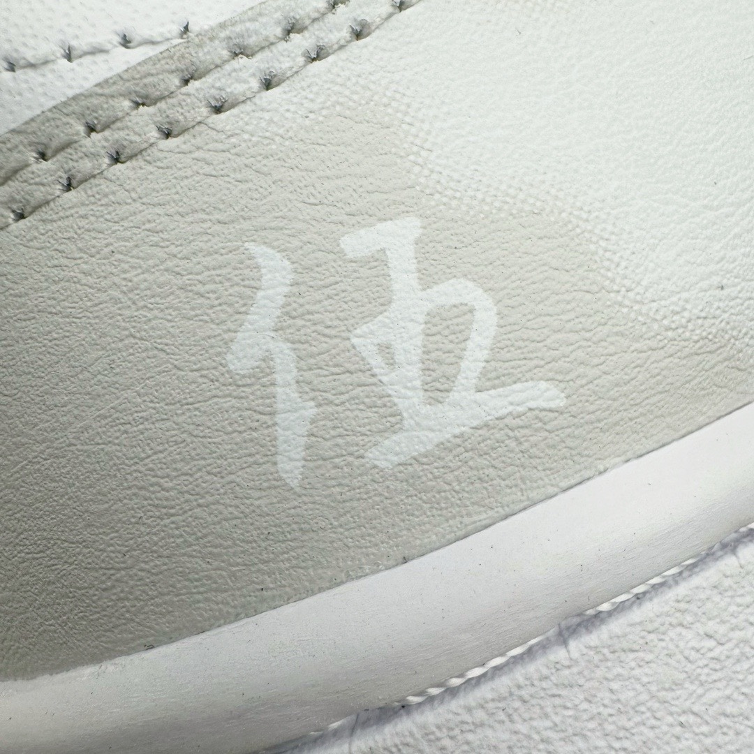 图片[16]-＃YC纯原福利 NK Dunk Low 国风文竹 DV0831-101 定制系列天花板 无原鞋不开发 全系列得物原鞋一比一校对开发 配色持续更新中 终端对接 优势输出 全套原厂楦头原纸板数据档案倾力打造 原汁原味莞产 极致还原 圈内最强针车工艺 高端零售指定版 广东原厂配套原盒原标 鞋盒分三个尺码段 原厂冲刀 超高清洁度 全鞋零毛边皮料切割 采用原厂百宏鞋带以及原厂百宏织唛舌标 内标可供原厂几率过验 进口原装条纹中底布 四线拉帮白色点胶 原厂拉帮手法遵循公司 原厂电绣 极致还原 尺码：35.5 36 36.5 37.5 38 38.5 39 40 40.5 41 42 42.5 43 44 44.5 45 46 47.5-选品中心