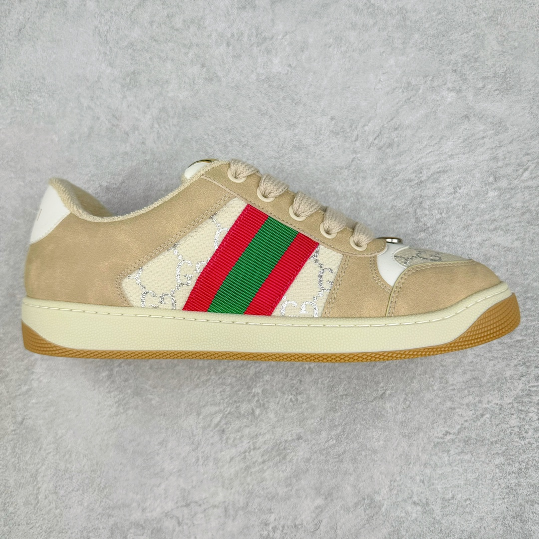 图片[5]-💰180 ＃福利特价‼Gucci Screener sneaker 古驰双G小脏鞋系列复古怀旧校园风低帮板鞋 全套原楦原纸版原鞋开模0纯手工水洗做旧处理 侧面条纹饰带 原厂定制 原厂数据电绣 清晰立体 全鞋电脑针车 紧密相连 针距密度一致 环保乳胶注塑鞋垫 厚度脚感还原原版 皮面裁剪部位 统一油边封口工艺 右脚鞋侧嵌入NFC防伪芯片装置＋鞋盒标二唯码扫描 秒进官网 专柜全套包装 防尘袋 说明书 质保卡 购物袋 Size：35 36 37 38 39 40 41 42 43 44 45 编码：Bby2936050-运动鞋