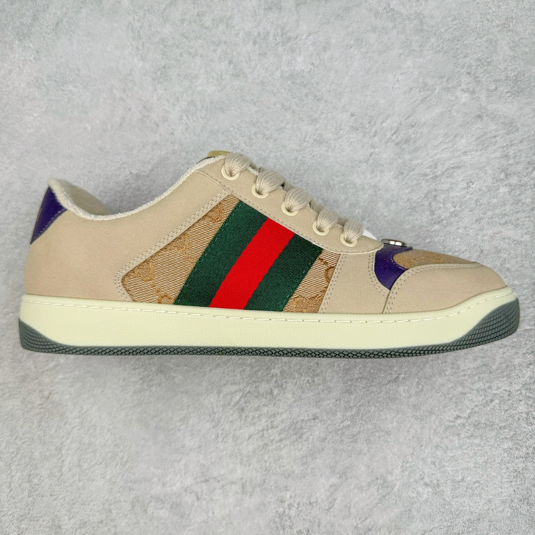 图片[4]-💰180 ＃福利特价‼Gucci Screener sneaker 古驰双G小脏鞋系列复古怀旧校园风低帮板鞋 全套原楦原纸版原鞋开模0纯手工水洗做旧处理 侧面条纹饰带 原厂定制 原厂数据电绣 清晰立体 全鞋电脑针车 紧密相连 针距密度一致 环保乳胶注塑鞋垫 厚度脚感还原原版 皮面裁剪部位 统一油边封口工艺 右脚鞋侧嵌入NFC防伪芯片装置＋鞋盒标二唯码扫描 秒进官网 专柜全套包装 防尘袋 说明书 质保卡 购物袋 Size：35 36 37 38 39 40 41 42 43 44 45 编码：Bby2936050-运动鞋