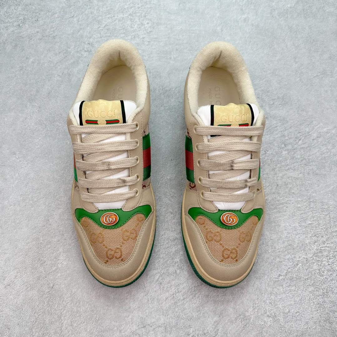 图片[2]-💰180 ＃福利特价‼Gucci Screener sneaker 古驰双G小脏鞋系列复古怀旧校园风低帮板鞋 全套原楦原纸版原鞋开模0纯手工水洗做旧处理 侧面条纹饰带 原厂定制 原厂数据电绣 清晰立体 全鞋电脑针车 紧密相连 针距密度一致 环保乳胶注塑鞋垫 厚度脚感还原原版 皮面裁剪部位 统一油边封口工艺 右脚鞋侧嵌入NFC防伪芯片装置＋鞋盒标二唯码扫描 秒进官网 专柜全套包装 防尘袋 说明书 质保卡 购物袋 Size：35 36 37 38 39 40 41 42 43 44 45 编码：Bby2936050-运动鞋