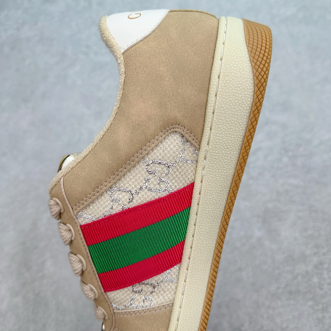 图片[7]-💰180 ＃福利特价‼Gucci Screener sneaker 古驰双G小脏鞋系列复古怀旧校园风低帮板鞋 全套原楦原纸版原鞋开模0纯手工水洗做旧处理 侧面条纹饰带 原厂定制 原厂数据电绣 清晰立体 全鞋电脑针车 紧密相连 针距密度一致 环保乳胶注塑鞋垫 厚度脚感还原原版 皮面裁剪部位 统一油边封口工艺 右脚鞋侧嵌入NFC防伪芯片装置＋鞋盒标二唯码扫描 秒进官网 专柜全套包装 防尘袋 说明书 质保卡 购物袋 Size：35 36 37 38 39 40 41 42 43 44 45 编码：Bby2936050-运动鞋