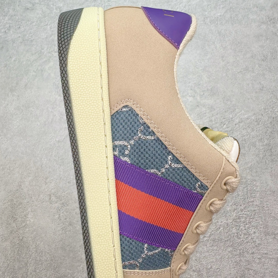 图片[6]-💰180 ＃福利特价‼Gucci Screener sneaker 古驰双G小脏鞋系列复古怀旧校园风低帮板鞋 全套原楦原纸版原鞋开模0纯手工水洗做旧处理 侧面条纹饰带 原厂定制 原厂数据电绣 清晰立体 全鞋电脑针车 紧密相连 针距密度一致 环保乳胶注塑鞋垫 厚度脚感还原原版 皮面裁剪部位 统一油边封口工艺 右脚鞋侧嵌入NFC防伪芯片装置＋鞋盒标二唯码扫描 秒进官网 专柜全套包装 防尘袋 说明书 质保卡 购物袋 Size：35 36 37 38 39 40 41 42 43 44 45 编码：Bby2936050-运动鞋