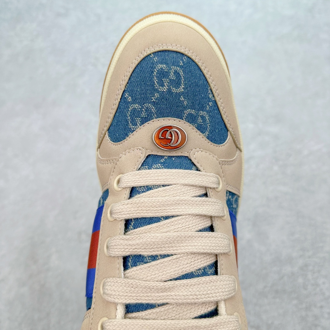 图片[4]-💰180 ＃福利特价‼Gucci Screener sneaker 古驰双G小脏鞋系列复古怀旧校园风低帮板鞋 全套原楦原纸版原鞋开模0纯手工水洗做旧处理 侧面条纹饰带 原厂定制 原厂数据电绣 清晰立体 全鞋电脑针车 紧密相连 针距密度一致 环保乳胶注塑鞋垫 厚度脚感还原原版 皮面裁剪部位 统一油边封口工艺 右脚鞋侧嵌入NFC防伪芯片装置＋鞋盒标二唯码扫描 秒进官网 专柜全套包装 防尘袋 说明书 质保卡 购物袋 Size：35 36 37 38 39 40 41 42 43 44 45 编码：Bby2936050-运动鞋