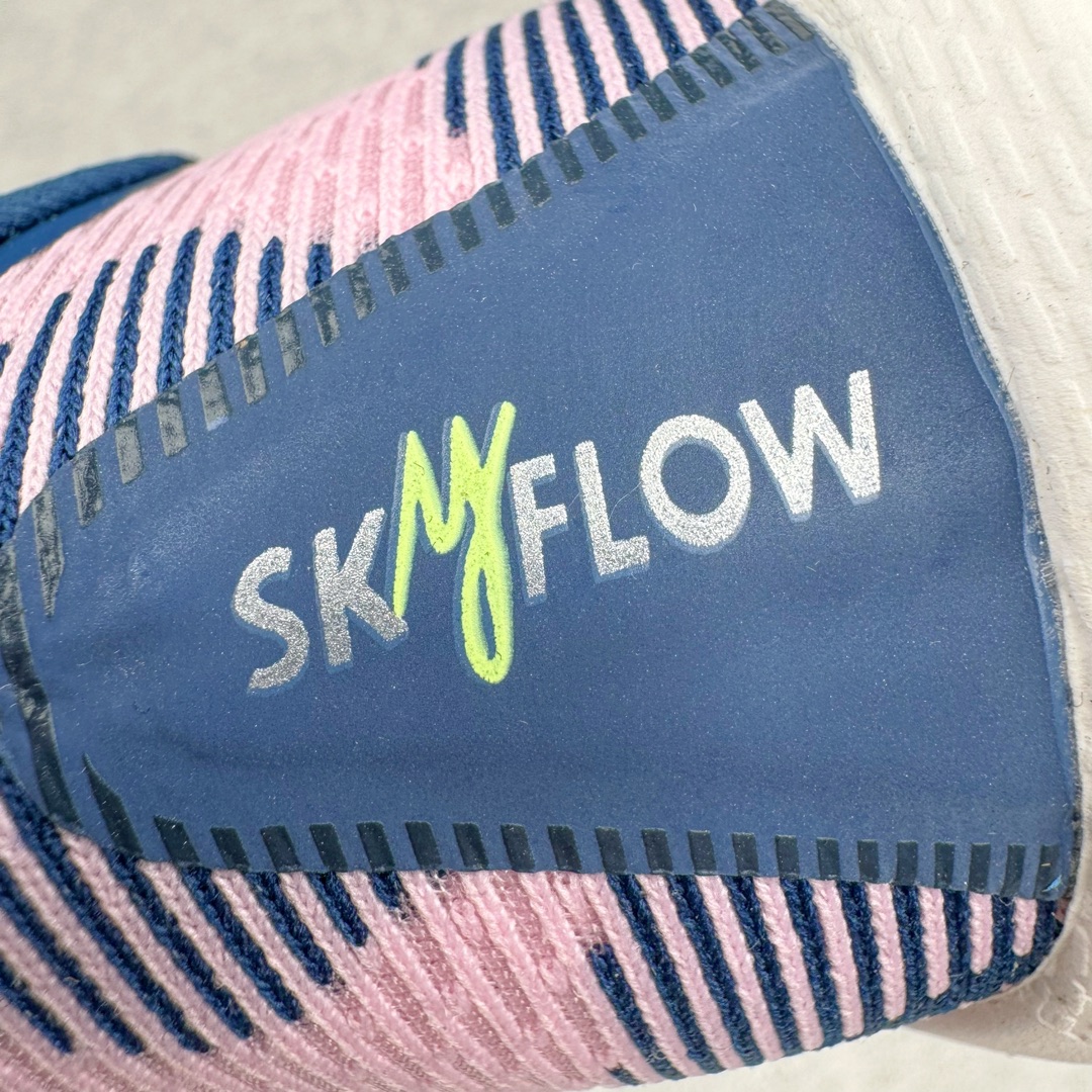 图片[14]-＃HK纯原 HOKA ONE ONE SKY FLOW 低帮舒适百搭防滑耐磨低帮休闲跑步鞋男女同款 始终致力于为所有跑者提供更新、更好的跑步装备 相比常规跑鞋 HOKA ONE ONE特别研发使用性能独特的几何形跑鞋中底 此种鞋底更厚、更高、回弹性也更好 除了卓越的缓冲性能 它还能为各种阶段的跑者带来更具动感、更加稳定的跑步体验 HOKA One One从设计之初就清楚意识到 要保证跑者步幅的均匀一致 双脚自然而然的运动至关重要 尺码：36 36.5 37.5 38 38.5 39 40 40.5 41 42 42.5 43 44 44.5 45-选品中心