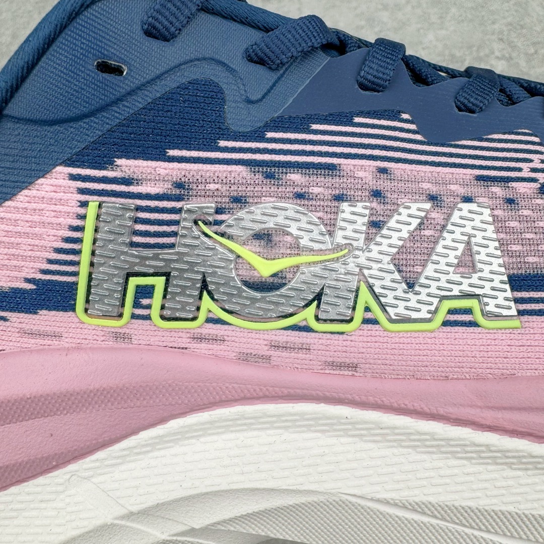 图片[15]-＃HK纯原 HOKA ONE ONE SKY FLOW 低帮舒适百搭防滑耐磨低帮休闲跑步鞋男女同款 始终致力于为所有跑者提供更新、更好的跑步装备 相比常规跑鞋 HOKA ONE ONE特别研发使用性能独特的几何形跑鞋中底 此种鞋底更厚、更高、回弹性也更好 除了卓越的缓冲性能 它还能为各种阶段的跑者带来更具动感、更加稳定的跑步体验 HOKA One One从设计之初就清楚意识到 要保证跑者步幅的均匀一致 双脚自然而然的运动至关重要 尺码：36 36.5 37.5 38 38.5 39 40 40.5 41 42 42.5 43 44 44.5 45-选品中心