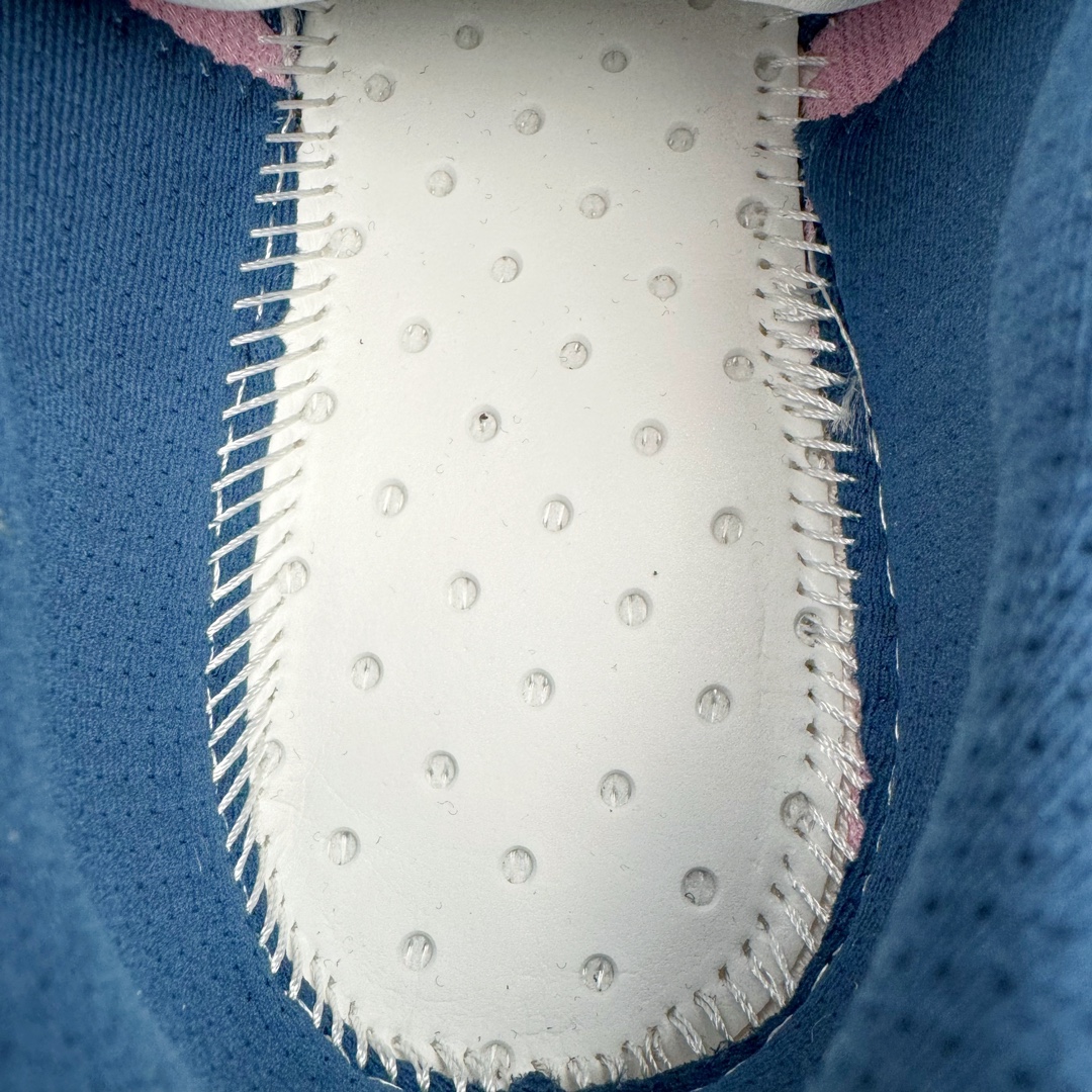 图片[10]-＃HK纯原 HOKA ONE ONE SKY FLOW 低帮舒适百搭防滑耐磨低帮休闲跑步鞋男女同款 始终致力于为所有跑者提供更新、更好的跑步装备 相比常规跑鞋 HOKA ONE ONE特别研发使用性能独特的几何形跑鞋中底 此种鞋底更厚、更高、回弹性也更好 除了卓越的缓冲性能 它还能为各种阶段的跑者带来更具动感、更加稳定的跑步体验 HOKA One One从设计之初就清楚意识到 要保证跑者步幅的均匀一致 双脚自然而然的运动至关重要 尺码：36 36.5 37.5 38 38.5 39 40 40.5 41 42 42.5 43 44 44.5 45-选品中心