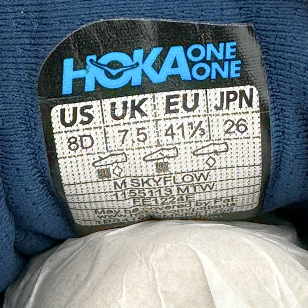 图片[11]-＃HK纯原 HOKA ONE ONE SKY FLOW 低帮舒适百搭防滑耐磨低帮休闲跑步鞋男女同款 始终致力于为所有跑者提供更新、更好的跑步装备 相比常规跑鞋 HOKA ONE ONE特别研发使用性能独特的几何形跑鞋中底 此种鞋底更厚、更高、回弹性也更好 除了卓越的缓冲性能 它还能为各种阶段的跑者带来更具动感、更加稳定的跑步体验 HOKA One One从设计之初就清楚意识到 要保证跑者步幅的均匀一致 双脚自然而然的运动至关重要 尺码：36 36.5 37.5 38 38.5 39 40 40.5 41 42 42.5 43 44 44.5 45-选品中心