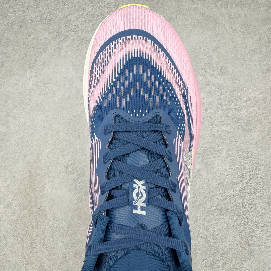 图片[4]-＃HK纯原 HOKA ONE ONE SKY FLOW 低帮舒适百搭防滑耐磨低帮休闲跑步鞋男女同款 始终致力于为所有跑者提供更新、更好的跑步装备 相比常规跑鞋 HOKA ONE ONE特别研发使用性能独特的几何形跑鞋中底 此种鞋底更厚、更高、回弹性也更好 除了卓越的缓冲性能 它还能为各种阶段的跑者带来更具动感、更加稳定的跑步体验 HOKA One One从设计之初就清楚意识到 要保证跑者步幅的均匀一致 双脚自然而然的运动至关重要 尺码：36 36.5 37.5 38 38.5 39 40 40.5 41 42 42.5 43 44 44.5 45-选品中心