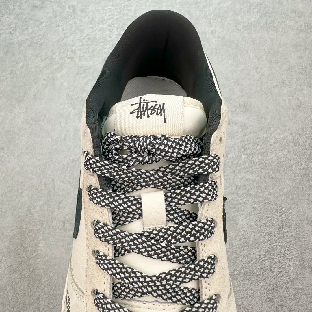 图片[5]-NK Dunk Low 定制配色 SJ2068-270 大厂出品 极力推荐 原装头层材料 独家版型蒸餾加工帶來的是更好的视觉和脚感体验大厂纯原品质出货 清洁度 电绣工艺 皮料切割干净无任何毛边 细节完美 尺码：36 36.5 37.5 38 38.5 39 40 40.5 41 42 42.5 43 44 44.5 45 46 47.5-选品中心