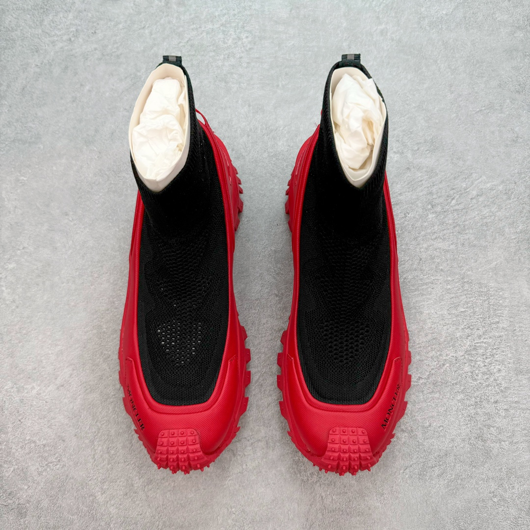 图片[2]-Moncler Trailgrip Gore-Tex 蒙口越野旅行系列高帮袜子鞋厚底轻量户外登山运动 H209A4M00100M2058999 盟可睐MONCLER TRAILGRIP鞋履新季系列 前卫设计碰撞实用科技，轻盈面料无惧炎热夏季，Trailgrip运动鞋作为盟可睐Moncler的秋冬新作横空出世，融蕴品牌山地基因，运用科技前沿技术，征服野外复杂地形。醒目的胎纹设计搭配弧形橡胶鞋头，确保经久耐穿，为山野探险与都市畅游提供高效防护。Trailgrip 2023春夏系列将在既有的实用性基础之上，推出全新配色，并采用更轻材质。尺码：36-46-选品中心