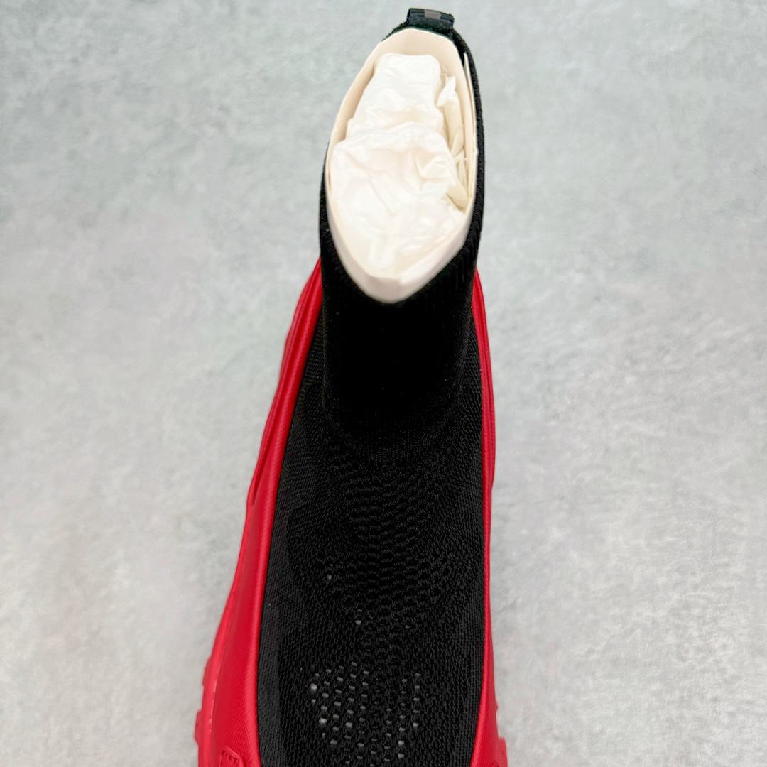 图片[5]-Moncler Trailgrip Gore-Tex 蒙口越野旅行系列高帮袜子鞋厚底轻量户外登山运动 H209A4M00100M2058999 盟可睐MONCLER TRAILGRIP鞋履新季系列 前卫设计碰撞实用科技，轻盈面料无惧炎热夏季，Trailgrip运动鞋作为盟可睐Moncler的秋冬新作横空出世，融蕴品牌山地基因，运用科技前沿技术，征服野外复杂地形。醒目的胎纹设计搭配弧形橡胶鞋头，确保经久耐穿，为山野探险与都市畅游提供高效防护。Trailgrip 2023春夏系列将在既有的实用性基础之上，推出全新配色，并采用更轻材质。尺码：36-46-选品中心