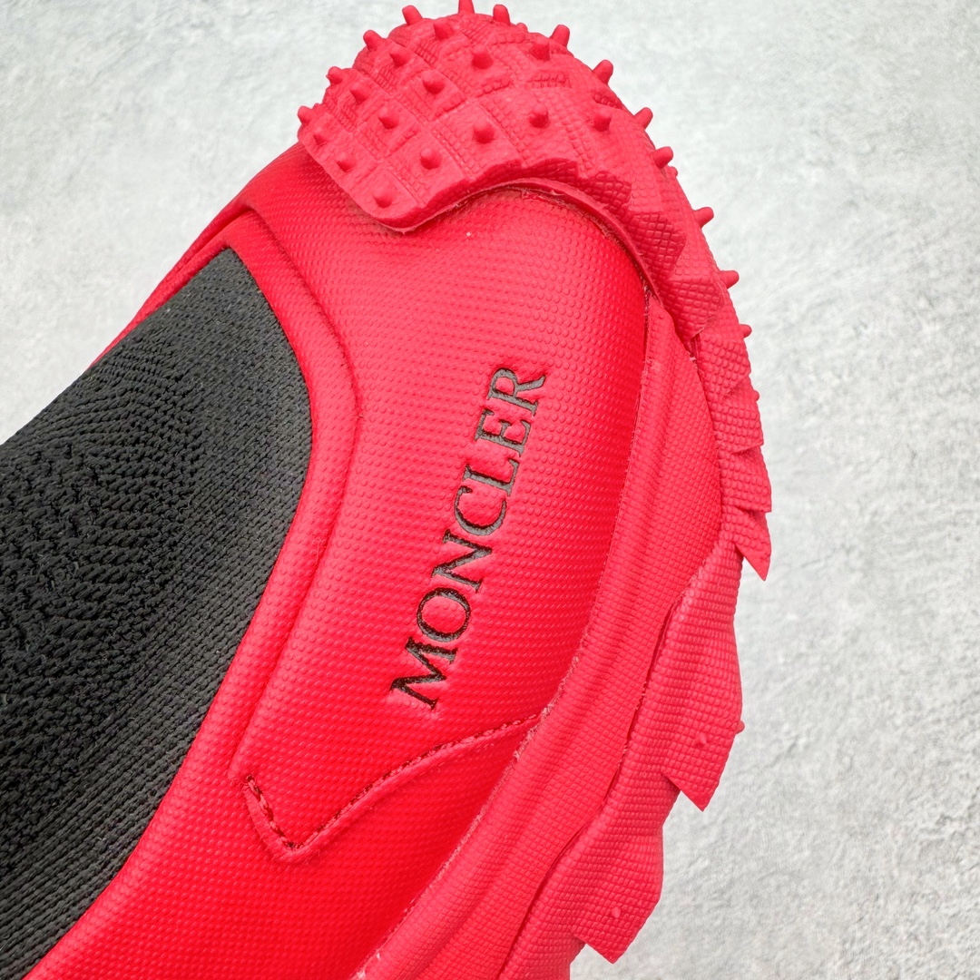 图片[15]-Moncler Trailgrip Gore-Tex 蒙口越野旅行系列高帮袜子鞋厚底轻量户外登山运动 H209A4M00100M2058999 盟可睐MONCLER TRAILGRIP鞋履新季系列 前卫设计碰撞实用科技，轻盈面料无惧炎热夏季，Trailgrip运动鞋作为盟可睐Moncler的秋冬新作横空出世，融蕴品牌山地基因，运用科技前沿技术，征服野外复杂地形。醒目的胎纹设计搭配弧形橡胶鞋头，确保经久耐穿，为山野探险与都市畅游提供高效防护。Trailgrip 2023春夏系列将在既有的实用性基础之上，推出全新配色，并采用更轻材质。尺码：36-46-选品中心