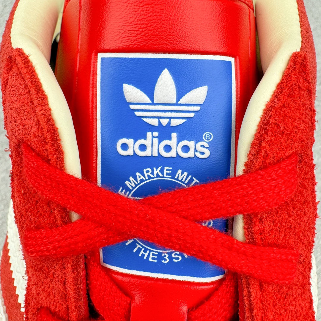 图片[16]-＃VT纯原 AD Original Gazelle Indoor Trainers 瞪羚室内鞋系列低帮复古百搭休闲运动德训风板鞋 IF1808 高端零售特供批次 原厂定制长毛翻毛皮组合环保纤维革鞋面材质 内置环保海玻璃鞋垫 外置RB橡胶大底 产品品控稳定性领先行业 原厂全套原楦原纸板冲刀磨具开发 原厂皮料加持 原厂港宝加持定型后跟R度完美 将复古进行到底 简约流畅 三十年不变经典 这款Gazelle运动鞋 无论面料、配色、质感或设计 都只在重现其1991年原款的经典 皮革鞋面 撞色三条纹和鞋跟标的设计 力求呈现90年代的经典复古风潮 Samba火热的同时 也带动了其它的复古鞋型 Gazelle便是其中一只 Gazelle Indoor拥有包边更宽的T字型鞋头 更好的保护运动员的前掌 浓浓的复古氛围感 非常适合现在流行的Cleanfit风格 尺码：35.5 36 36.5 37.5 38 38.5 39 40 40.5 41 42 42.5 43 44 44.5 45 46-选品中心