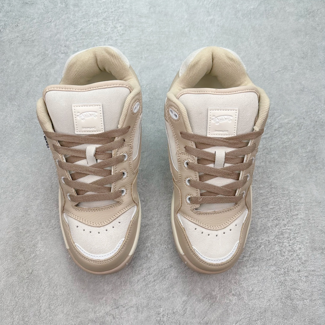 图片[2]-Vans Rowley XLT 系列 范斯官方 减震耐磨复古滑板鞋 Vans 不断坚持延续滑板文化。本次系列以 Rowley XLT 为设计载体，深挖复古元素，推出 Vans Rowley XLT 系列，向滑板文化的致敬。鞋款在设计上，融合了品牌的标志性风格和滑板属性，在为滑板爱好者提供了更加舒适、稳定的滑行体验的同时，也呈现出独特的风格。 尺码：35-45（36.5 38.5 40.5 42.5）正常码-选品中心