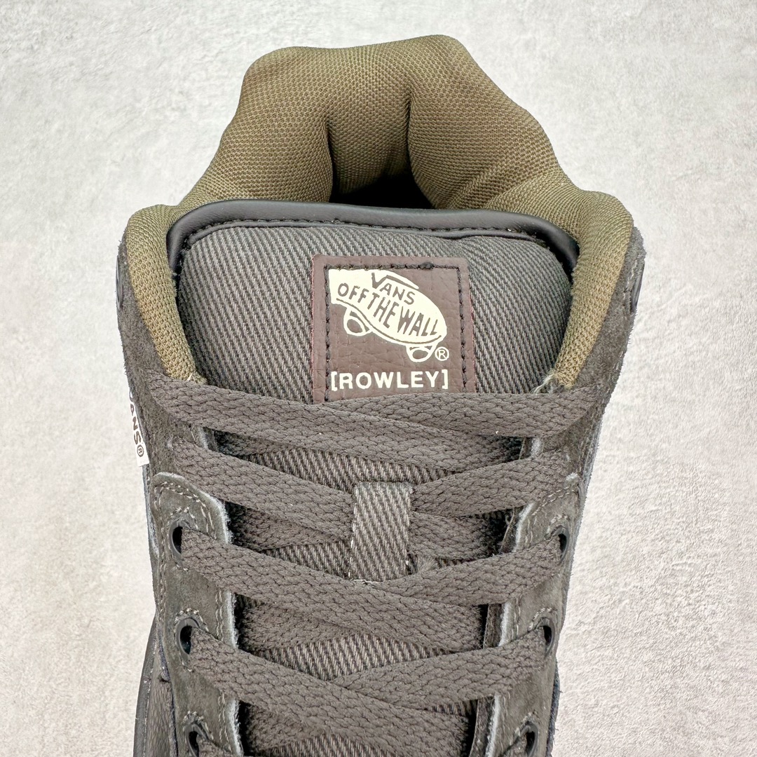 图片[5]-💰170 Vans Rowley XLT 系列n范斯官方 减震耐磨复古滑板鞋nVans 不断坚持延续滑板文化。本次系列以 Rowley XLT 为设计载体，深挖复古元素，推出 Vans Rowley XLT 系列，向滑板文化的致敬。鞋款在设计上，融合了品牌的标志性风格和滑板属性，在为滑板爱好者提供了更加舒适、稳定的滑行体验的同时，也呈现出独特的风格。 尺码：35-45（36.5 38.5 40.5 42.5）正常码 编码：by2936040-运动鞋