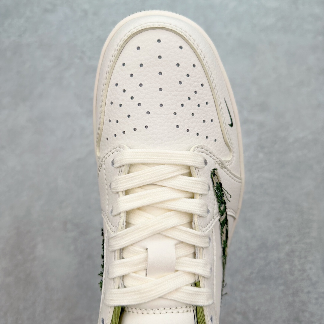 图片[4]-TS x Air Jordan AJ1 Low 倒钩低帮联名定制配色 DM6688-605 原厂内置气垫魔块 A模大底 头层小牛皮 鞋舌AJ原厂专用牛津布+AJ专用反口珍珠布+原厂无杂质高弹内里海棉+特殊封边弹力鞋带 尺码：36 36.5 37.5 38 38.5 39 40 40.5 41 42 42.5 43 44 44.5 45 46 47.5-选品中心