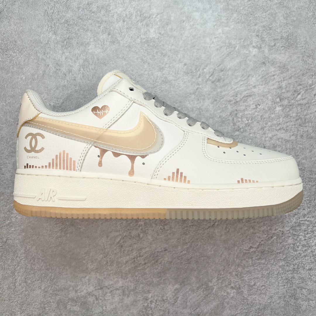 NK Air Force 1´07 Low 空军一号低帮百搭休闲运动板鞋CW1574-708 柔软、弹性十足的缓震性能和出色的中底设计 横跨复古与现代的外型结合 造就出风靡全球 三十多年的Force 1 直到今天还深受青睐 尺码：36 36.5 37.5 38 38.5 39 40 40.5 41 42 42.5 43 44 44.5 45-选品中心