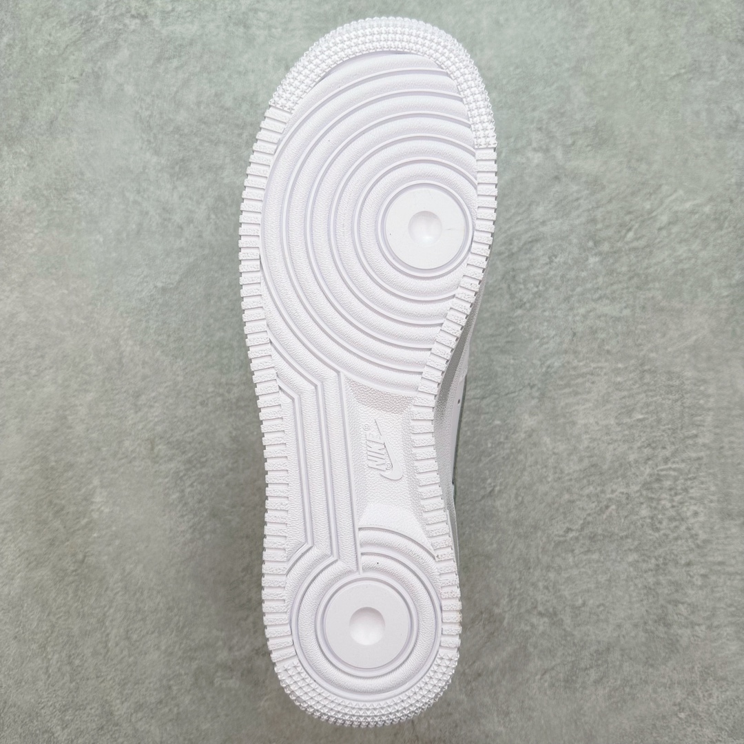 图片[9]-NK Air Force 1´07 Low 空军一号低帮百搭休闲运动板鞋 CW2288-111 柔软、弹性十足的缓震性能和出色的中底设计 横跨复古与现代的外型结合 造就出风靡全球 三十多年的Force 1 直到今天还深受青睐 尺码：36 36.5 37.5 38 38.5 39 40 40.5 41 42 42.5 43 44 44.5 45-选品中心