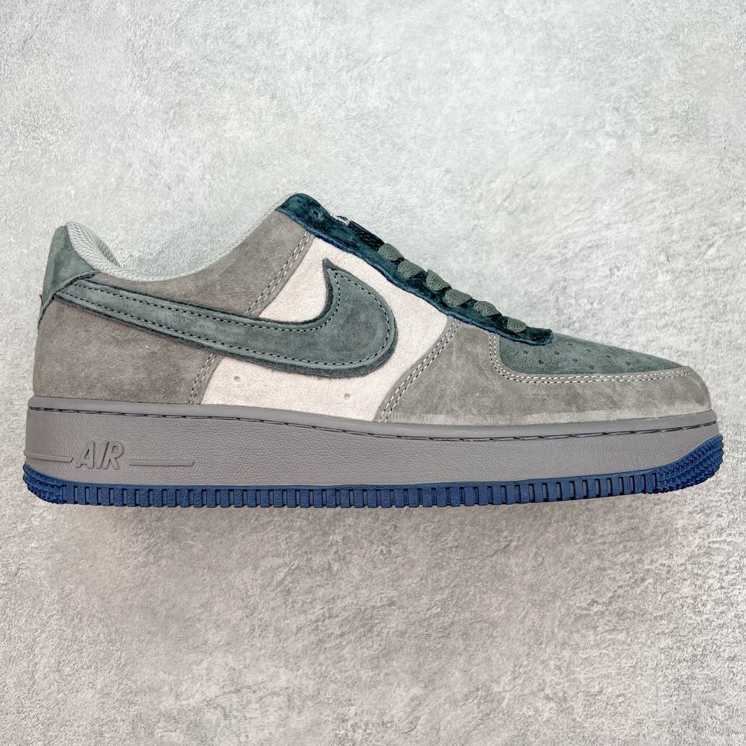 💰120 ＃福利特价‼NK Air Force 1´07 Low 空军一号低帮百搭休闲运动板鞋 FZ0630-001 柔软、弹性十足的缓震性能和出色的中底设计 横跨复古与现代的外型结合 造就出风靡全球 三十多年的Force 1 直到今天还深受青睐 SIZE：36 36.5 37.5 38 38.5 39 40 40.5 41 42 42.5 43 44 44.5 45 编码：Qby1936090-运动鞋