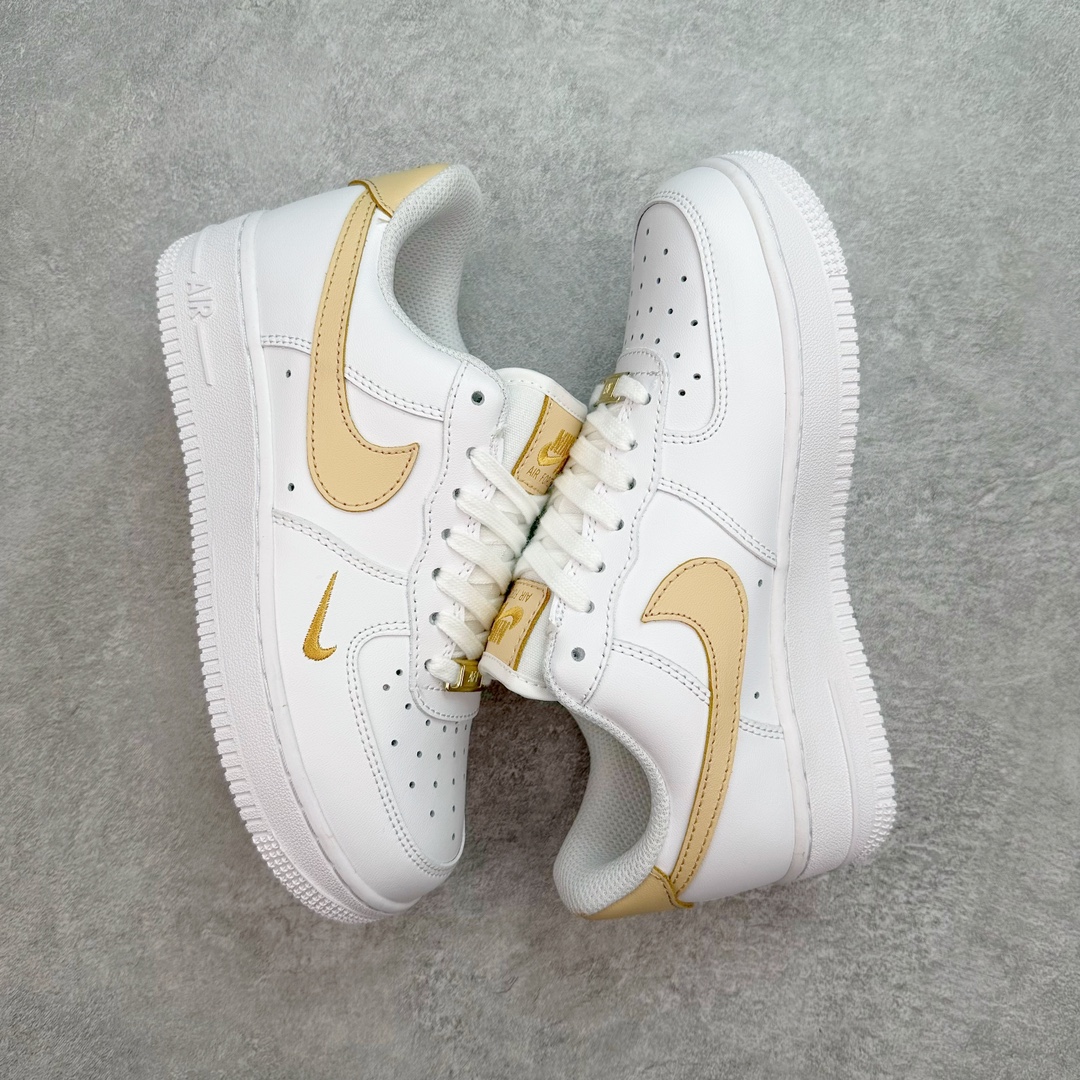 图片[3]-💰120 ＃福利特价‼NK Air Force 1´07 Low 空军一号低帮百搭休闲运动板鞋 柔软、弹性十足的缓震性能和出色的中底设计 横跨复古与现代的外型结合 造就出风靡全球 三十多年的Force 1 直到今天还深受青睐 SIZE：36 36.5 37.5 38 38.5 39 40 40.5 41 42 42.5 43 44 44.5 45 编码：Xby1936090-运动鞋