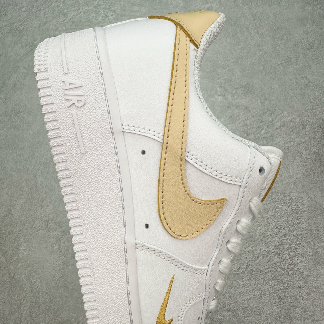 图片[6]-💰120 ＃福利特价‼NK Air Force 1´07 Low 空军一号低帮百搭休闲运动板鞋 柔软、弹性十足的缓震性能和出色的中底设计 横跨复古与现代的外型结合 造就出风靡全球 三十多年的Force 1 直到今天还深受青睐 SIZE：36 36.5 37.5 38 38.5 39 40 40.5 41 42 42.5 43 44 44.5 45 编码：Xby1936090-运动鞋