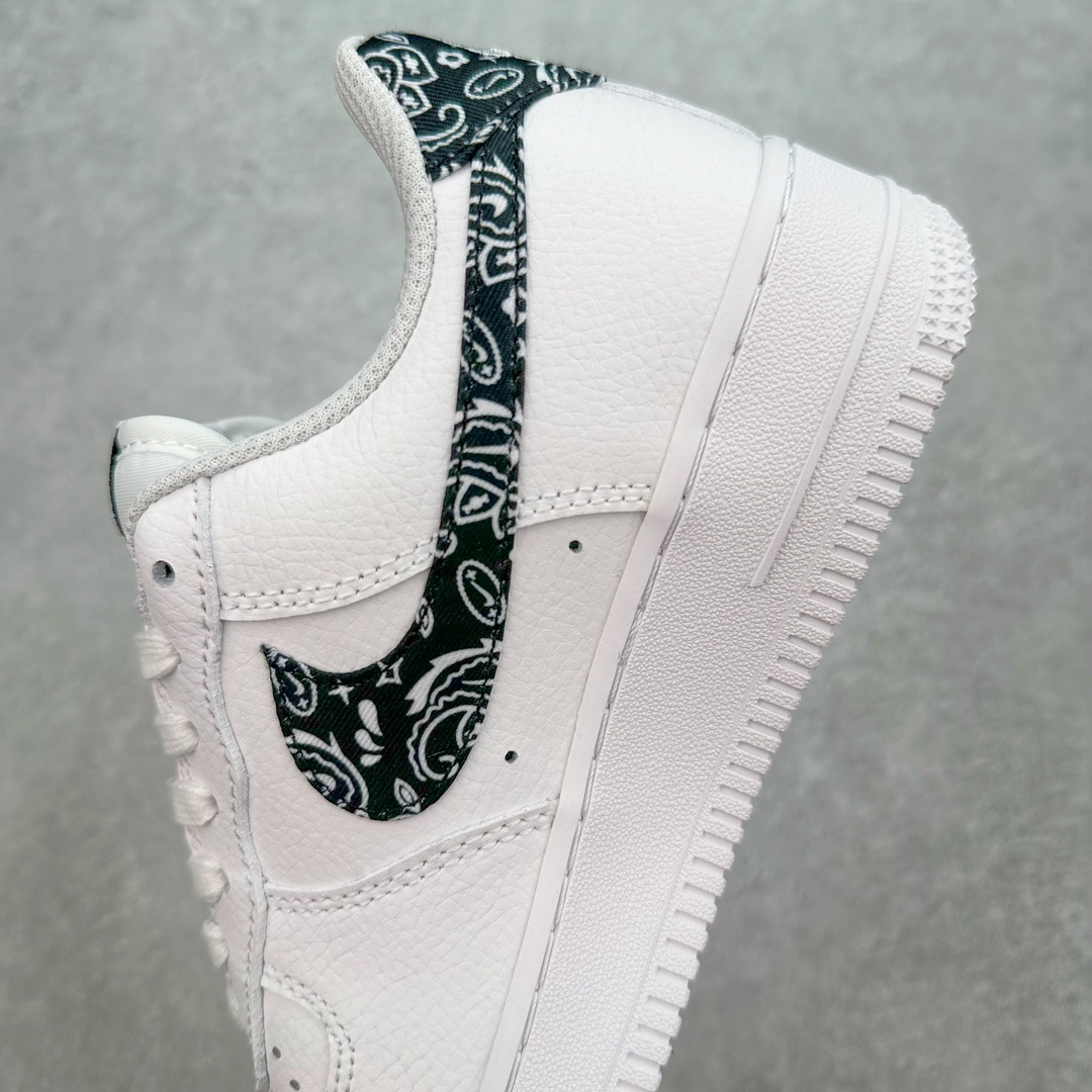 图片[7]-💰120 ＃福利特价‼NK Air Force 1´07 Low 空军一号低帮百搭休闲运动板鞋 柔软、弹性十足的缓震性能和出色的中底设计 横跨复古与现代的外型结合 造就出风靡全球 三十多年的Force 1 直到今天还深受青睐 SIZE：36 36.5 37.5 38 38.5 39 40 40.5 41 42 42.5 43 44 44.5 45 编码：Xby1936090-运动鞋