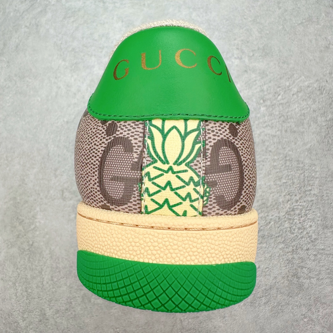 图片[8]-💰320 ＃纯原 Gucci Screener sneaker 古驰双G小脏鞋系列复古怀旧校园风低帮板鞋 全套原楦原纸版原鞋开模 全网最具灵魂的版型 鞋头上翘1.6CM 后跟自然弧度内收 双G珐琅 条纹清晰 原厂五金带3M反光 原装意大利进口里外全皮 纯手工水洗做旧处理 侧面条纹饰带 原厂定制 零串色零起毛 大底防滑网格由里到外大小逐渐递减 原厂数据电绣 清晰立体 多边形闪钻大小一致带光泽 全鞋电脑针车 紧密相连 针距密度一致 环保乳胶注塑鞋垫 厚度脚感还原原版 皮面裁剪部位 统一油边封口工艺 大底组合零偏差 挑战各种艺术家 右脚鞋侧嵌入NFC防伪芯片装置＋鞋盒标二唯码扫描 秒进官网 专柜全套包装 防尘袋 说明书 质保卡 购物袋 Size：35 36 37 38 39 40 41 42 43 44 45 编码：Wby3936090-运动鞋