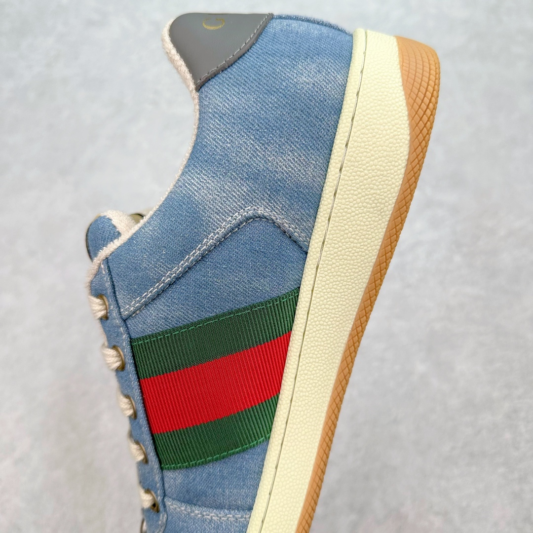 图片[7]-💰320 ＃纯原 Gucci Screener sneaker 古驰双G小脏鞋系列复古怀旧校园风低帮板鞋 全套原楦原纸版原鞋开模 全网最具灵魂的版型 鞋头上翘1.6CM 后跟自然弧度内收 双G珐琅 条纹清晰 原厂五金带3M反光 原装意大利进口里外全皮 纯手工水洗做旧处理 侧面条纹饰带 原厂定制 零串色零起毛 大底防滑网格由里到外大小逐渐递减 原厂数据电绣 清晰立体 多边形闪钻大小一致带光泽 全鞋电脑针车 紧密相连 针距密度一致 环保乳胶注塑鞋垫 厚度脚感还原原版 皮面裁剪部位 统一油边封口工艺 大底组合零偏差 挑战各种艺术家 右脚鞋侧嵌入NFC防伪芯片装置＋鞋盒标二唯码扫描 秒进官网 专柜全套包装 防尘袋 说明书 质保卡 购物袋 Size：35 36 37 38 39 40 41 42 43 44 45 编码：Wby3936090-运动鞋