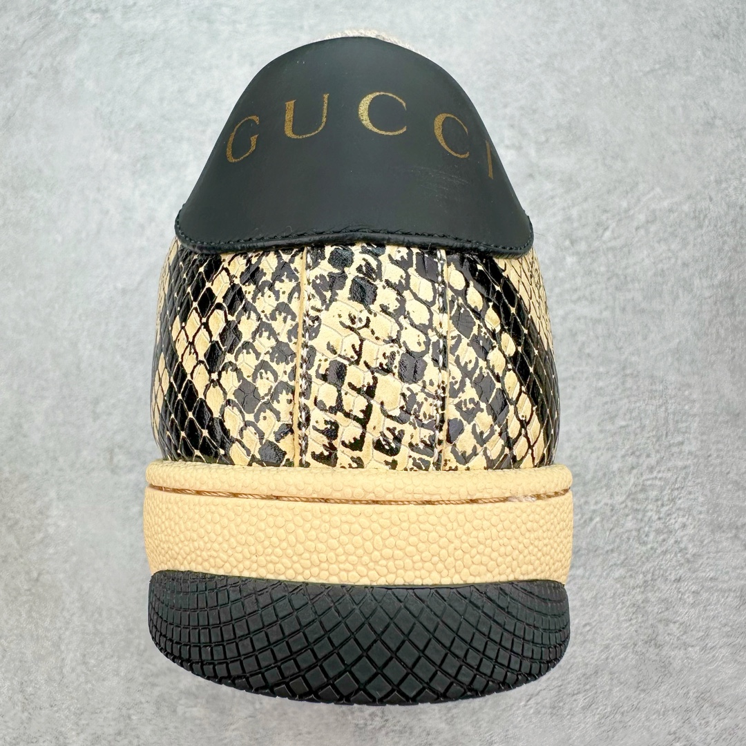 图片[8]-💰320 ＃纯原 Gucci Screener sneaker 古驰双G小脏鞋系列复古怀旧校园风低帮板鞋 全套原楦原纸版原鞋开模 全网最具灵魂的版型 鞋头上翘1.6CM 后跟自然弧度内收 双G珐琅 条纹清晰 原厂五金带3M反光 原装意大利进口里外全皮 纯手工水洗做旧处理 侧面条纹饰带 原厂定制 零串色零起毛 大底防滑网格由里到外大小逐渐递减 原厂数据电绣 清晰立体 多边形闪钻大小一致带光泽 全鞋电脑针车 紧密相连 针距密度一致 环保乳胶注塑鞋垫 厚度脚感还原原版 皮面裁剪部位 统一油边封口工艺 大底组合零偏差 挑战各种艺术家 右脚鞋侧嵌入NFC防伪芯片装置＋鞋盒标二唯码扫描 秒进官网 专柜全套包装 防尘袋 说明书 质保卡 购物袋 Size：35 36 37 38 39 40 41 42 43 44 45 编码：Wby3936090-运动鞋