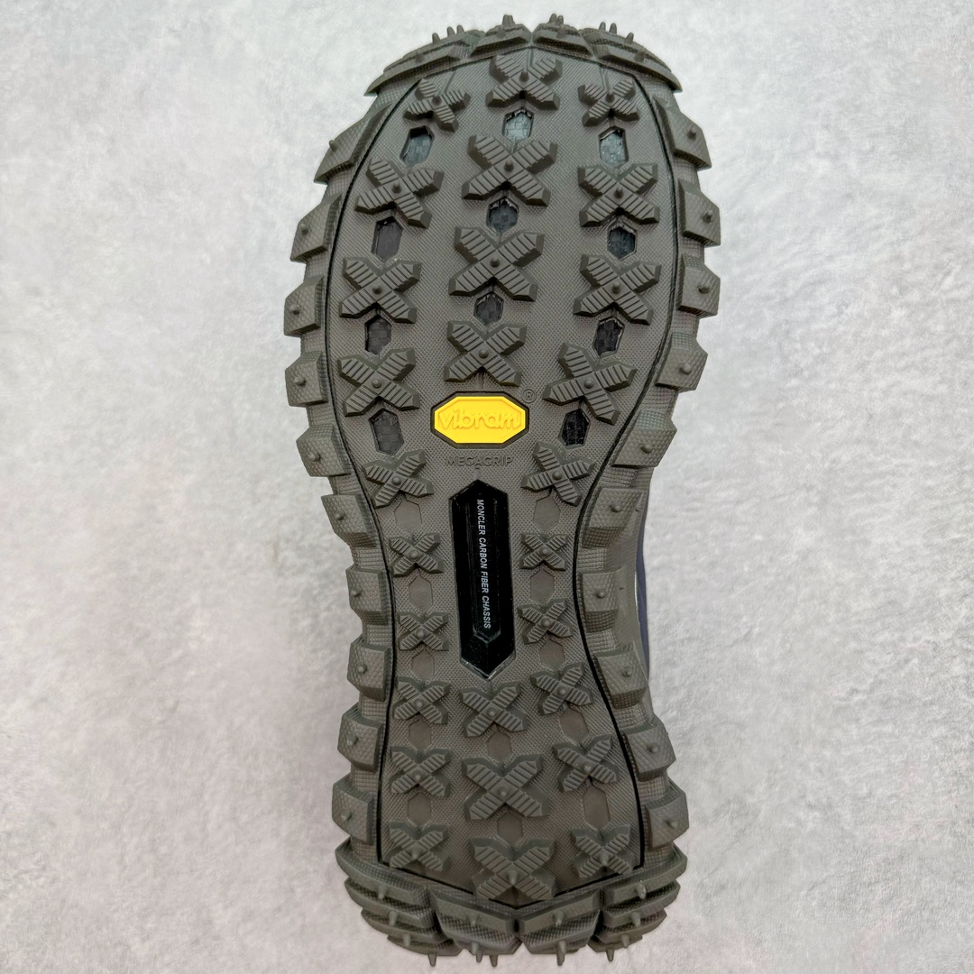 图片[9]-💰420 Moncler Trailgrip Gore-Tex 蒙口越野旅行系列低帮厚底轻量户外登山运动鞋 盟可睐MONCLER TRAILGRIP 鞋履新季系列 前卫设计碰撞实用科技 轻盈面料无惧炎热夏季 Trailgrip运动鞋作为盟可睐Moncler的秋冬新作横空出世 融蕴品牌山地基因 运用科技前沿技术 征服野外复杂地形 醒目的胎纹设计搭配弧形橡胶鞋头 确保经久耐穿 为山野探险与都市畅游提供高效防护 Trailgrip 2023春夏系列将在既有的实用性基础之上 推出全新配色 并采用更轻材质 尺码：35-46 编码：by4936090-运动鞋