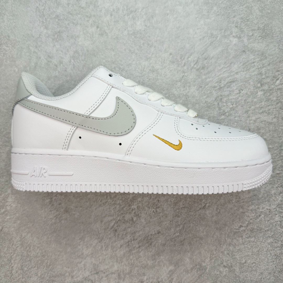 图片[7]-💰120 ＃福利特价‼NK Air Force 1´07 Low 空军一号低帮百搭休闲运动板鞋 柔软、弹性十足的缓震性能和出色的中底设计 横跨复古与现代的外型结合 造就出风靡全球 三十多年的Force 1 直到今天还深受青睐 SIZE：36 36.5 37.5 38 38.5 39 40 40.5 41 42 42.5 43 44 44.5 45 编码：Xby1936090-运动鞋