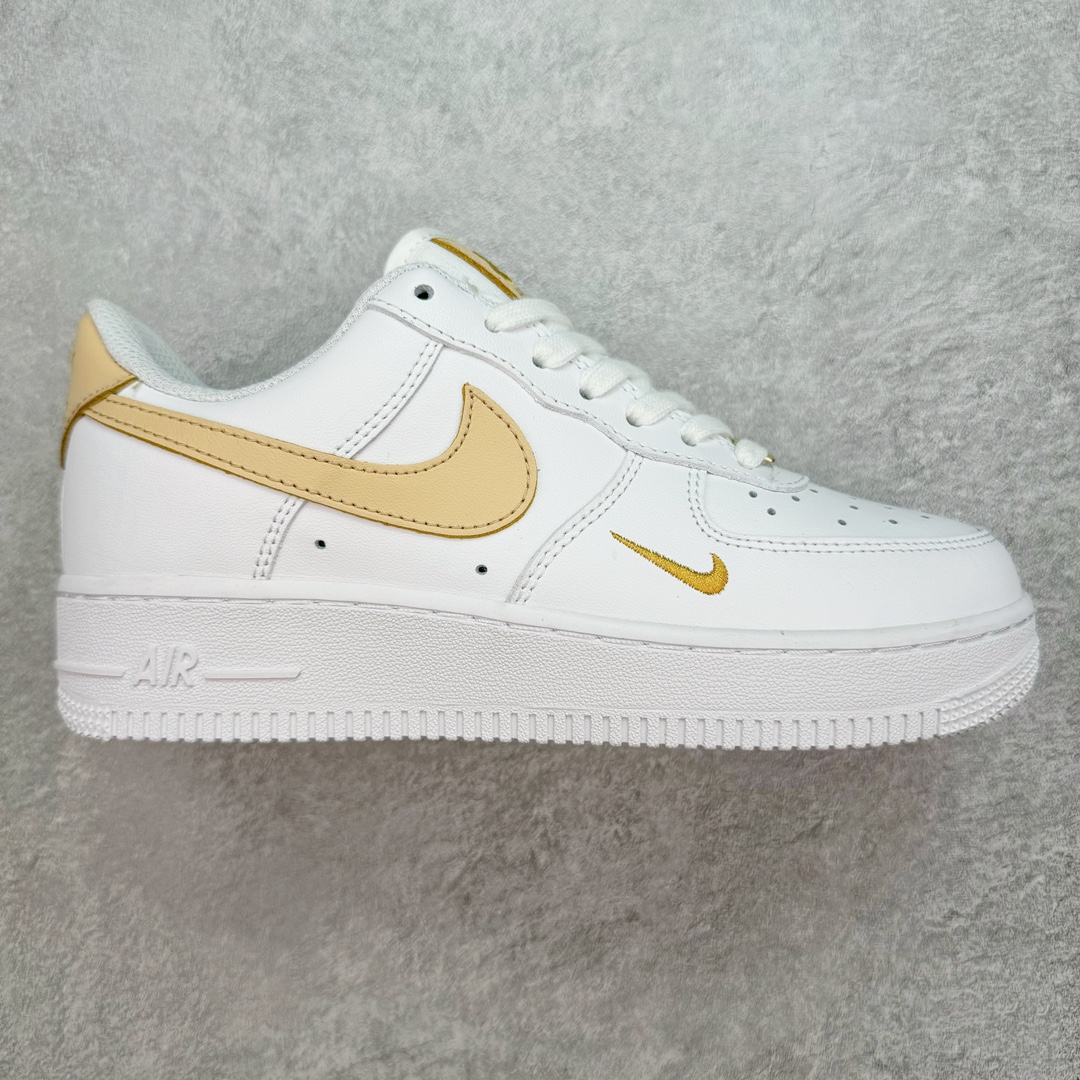 图片[9]-💰120 ＃福利特价‼NK Air Force 1´07 Low 空军一号低帮百搭休闲运动板鞋 柔软、弹性十足的缓震性能和出色的中底设计 横跨复古与现代的外型结合 造就出风靡全球 三十多年的Force 1 直到今天还深受青睐 SIZE：36 36.5 37.5 38 38.5 39 40 40.5 41 42 42.5 43 44 44.5 45 编码：Xby1936090-运动鞋