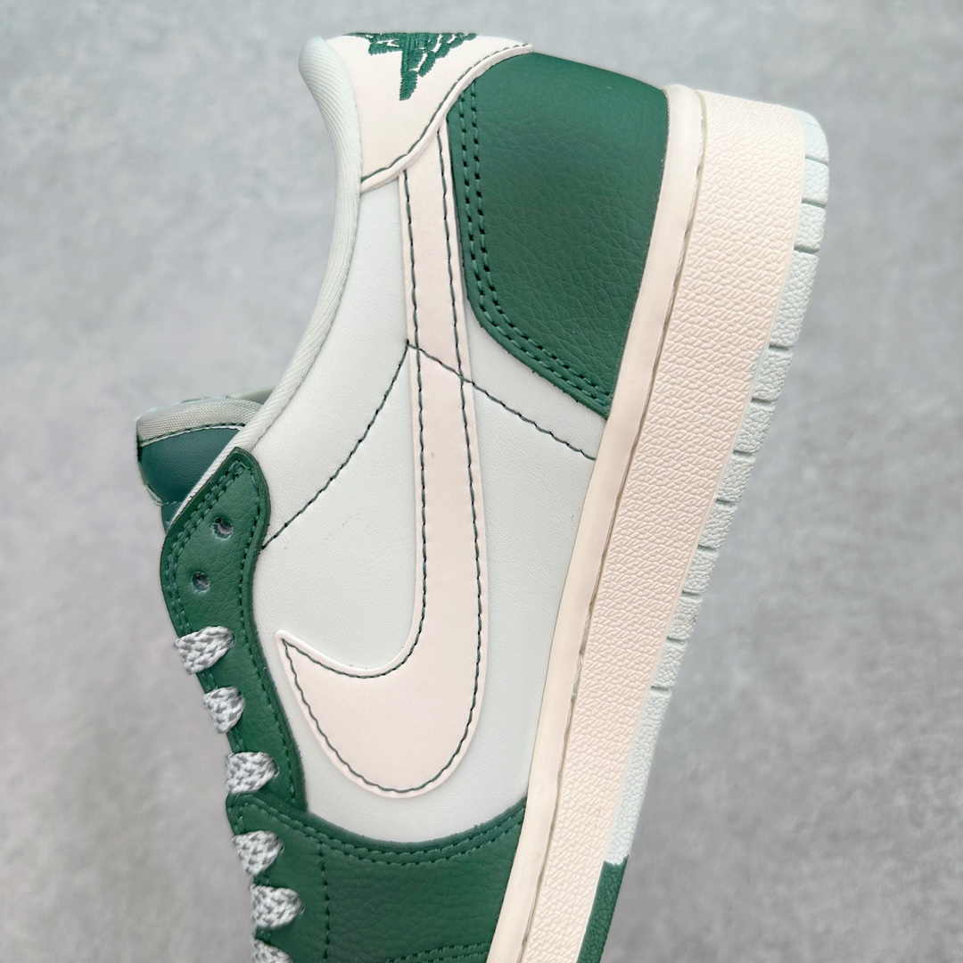 图片[7]-TS x Air Jordan AJ1 Low 倒钩低帮联名定制配色 JJ5288-008 原厂内置气垫魔块 A模大底 头层小牛皮 鞋舌AJ原厂专用牛津布+AJ专用反口珍珠布+原厂无杂质高弹内里海棉+特殊封边弹力鞋带 尺码：36 36.5 37.5 38 38.5 39 40 40.5 41 42 42.5 43 44 44.5 45 46 47.5-选品中心