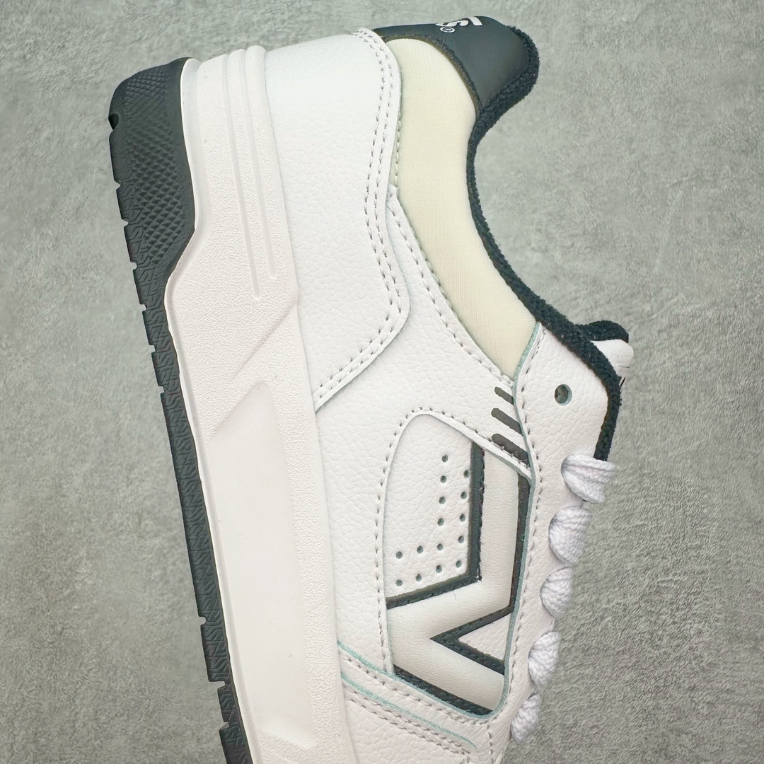 图片[6]-全新鞋型 Vans Hylane 系列 范斯官方 美式复古休闲运动鞋 本季 Vans 推出的全新鞋型 Hylane 继承了复古千禧滑板鞋 Upland 的设计精髓，鞋面整体以胖胖的面包滑板鞋样式示人，在设计上 Hylane 更是做出了更多现代化的改动。 尺码：36 36.5 37 38 38.5 39 40 40.5 41 42 42.5 43 44 45 正常码-选品中心