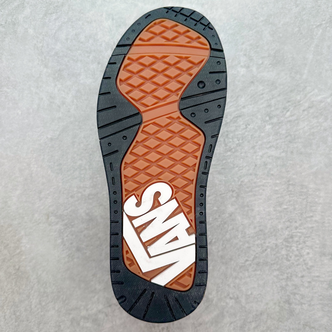 图片[9]-全新鞋型 Vans Hylane 系列 范斯官方 美式复古休闲运动鞋 本季 Vans 推出的全新鞋型 Hylane 继承了复古千禧滑板鞋 Upland 的设计精髓，鞋面整体以胖胖的面包滑板鞋样式示人，在设计上 Hylane 更是做出了更多现代化的改动。 尺码：36 36.5 37 38 38.5 39 40 40.5 41 42 42.5 43 44 45 正常码-选品中心