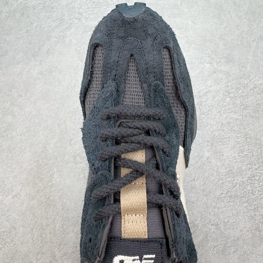 图片[4]-💰160 New Balance MS327 NB新百伦系列复古休闲运动慢跑鞋 #以更纯粹的复古风格设计打造的全新造型 侧身还以解构设计 将 N 字标志以做旧压花样式呈现 样式别具新意 而麂皮、冲孔皮革的塑造 则呈现出高级怀旧气质 也让鞋款在奢华时装风格与运动氛围之间达到了平衡 鞋身采用尼龙及猪巴革麂皮物料拼接构成 中底高弹PU材质及满丁防滑橡胶外底 尺码：36 37 37.5 38 38.5 39.5 40 40.5 41.5 42 42.5 43 44 45 编码：Bby2936030-运动鞋