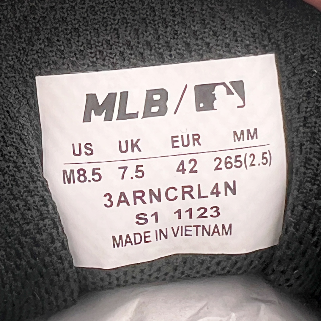 图片[11]-＃DT纯原 MLB Chunky Runner 2024S 复古印花老爹鞋系列低帮轻量增高厚底百搭休闲运动慢跑鞋 Korea韩国联名NY美国榄球纽约洋基队限定 韩国代购专供 全套原楦原纸板原厂数据开发 正确中底拉帮中底网布细节 平台代购专供 左脚内置芯片 韩国代购吊牌标贴 独家一比一RB+MD组合大底 高频后跟小人Logo精准对位立体饱满 正确网布加超迁鞋面 转印中底走线紧密 转印Logo工艺表层防刮不掉色 尺码：35 36 36.5 37.5 38 38.5 39 40 40.5 41 42 42.5 43 44 45-选品中心
