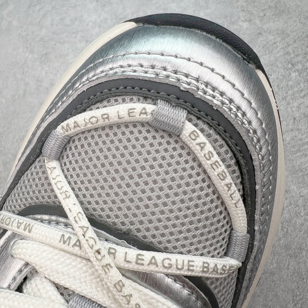 图片[14]-＃DT纯原 MLB Chunky Runner 2024S 复古印花老爹鞋系列低帮轻量增高厚底百搭休闲运动慢跑鞋 Korea韩国联名NY美国榄球纽约洋基队限定 韩国代购专供 全套原楦原纸板原厂数据开发 正确中底拉帮中底网布细节 平台代购专供 左脚内置芯片 韩国代购吊牌标贴 独家一比一RB+MD组合大底 高频后跟小人Logo精准对位立体饱满 正确网布加超迁鞋面 转印中底走线紧密 转印Logo工艺表层防刮不掉色 尺码：35 36 36.5 37.5 38 38.5 39 40 40.5 41 42 42.5 43 44 45-选品中心