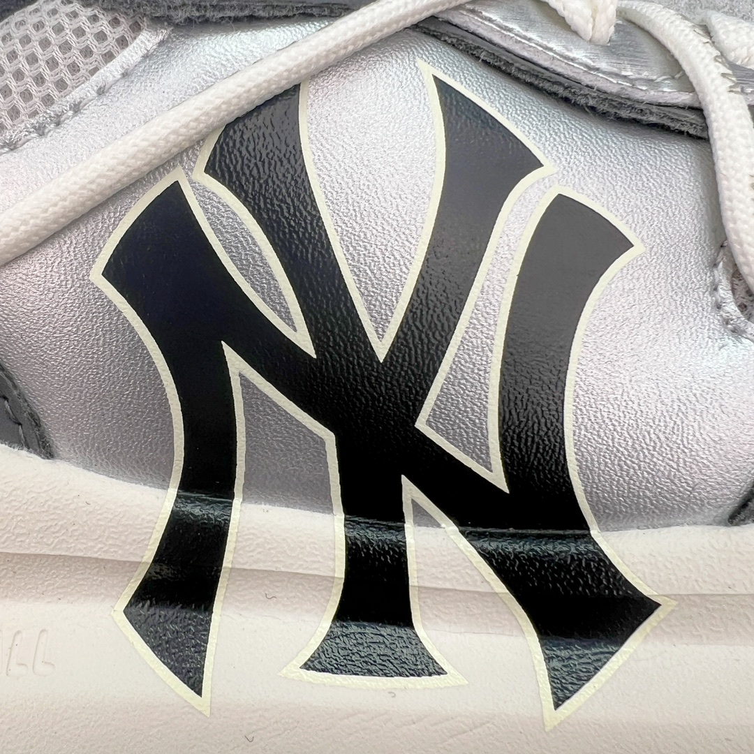 图片[15]-＃DT纯原 MLB Chunky Runner 2024S 复古印花老爹鞋系列低帮轻量增高厚底百搭休闲运动慢跑鞋 Korea韩国联名NY美国榄球纽约洋基队限定 韩国代购专供 全套原楦原纸板原厂数据开发 正确中底拉帮中底网布细节 平台代购专供 左脚内置芯片 韩国代购吊牌标贴 独家一比一RB+MD组合大底 高频后跟小人Logo精准对位立体饱满 正确网布加超迁鞋面 转印中底走线紧密 转印Logo工艺表层防刮不掉色 尺码：35 36 36.5 37.5 38 38.5 39 40 40.5 41 42 42.5 43 44 45-选品中心