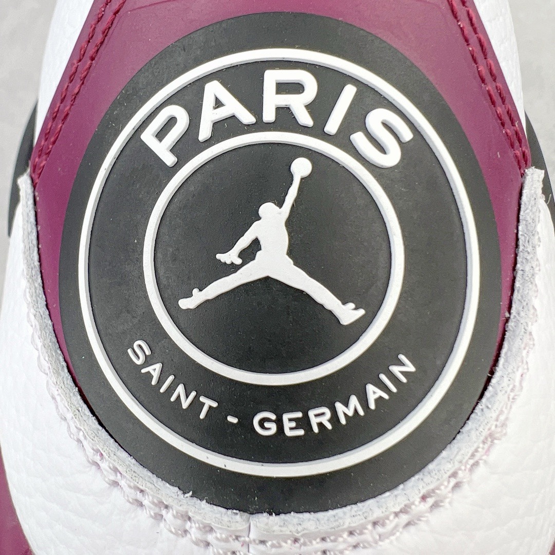 图片[12]-＃KZ神版福利回馈 Air Jordan AJ4 Retro PSG 大巴黎白紫 CZ5624-100 独家外贸特供尺码含 45.5 49.5 50.5 国内外口碑最好最推荐的产品 市场中端王者 亲自操刀耗时半年巨作 全套原纸板楦头开发 确保原汁原味 完美呈现四代版型 一比一鞋头弧度高度鞋身弧度 此版本只针对中端市场 皮料材质有所更替 其他数据细节工艺流程均保持一致 绝不口嗨 细节品控鞋型随意秒杀市面3XX 4XX 原厂TPU网格鞋带扣 正确内里网布 菱角分明不变形无多余毛边 柔软性质感一致于原鞋 市场唯一原厂鞋扣模具 背面可见隐藏注塑口 原厂织唛标 原厂飞人电绣工艺 尾指中部跳三针 独家绑鞋带手法 印刷中底布 四线拉帮 米色美纹纸贴合固定 进口港宝加持 后跟自然饱满 全鞋荧光划线卡点 追求极致完美 每一双都是工艺品 多重QC质检 超越公司货的品控标准 实实在在的免检产品 尺码：40 40.5 41 42 42.5 43 44 44.5 45 45.5 46 47.5 48.5 49.5 50.5-选品中心