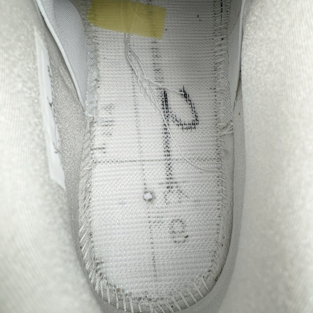 图片[17]-＃KZ神版福利回馈 Air Jordan AJ4 Retro 白紫 CT8527-115 独家外贸特供尺码含 45.5 49.5 50.5 国内外口碑最好最推荐的产品 市场中端王者 亲自操刀耗时半年巨作 全套原纸板楦头开发 确保原汁原味 完美呈现四代版型 一比一鞋头弧度高度鞋身弧度 此版本只针对中端市场 皮料材质有所更替 其他数据细节工艺流程均保持一致 绝不口嗨 细节品控鞋型随意秒杀市面3XX 4XX 原厂TPU网格鞋带扣 正确内里网布 菱角分明不变形无多余毛边 柔软性质感一致于原鞋 市场唯一原厂鞋扣模具 背面可见隐藏注塑口 原厂织唛标 原厂飞人电绣工艺 尾指中部跳三针 独家绑鞋带手法 印刷中底布 四线拉帮 米色美纹纸贴合固定 进口港宝加持 后跟自然饱满 全鞋荧光划线卡点 追求极致完美 每一双都是工艺品 多重QC质检 超越公司货的品控标准 实实在在的免检产品 尺码：40 40.5 41 42 42.5 43 44 44.5 45 45.5 46 47.5 48.5 49.5 50.5-选品中心