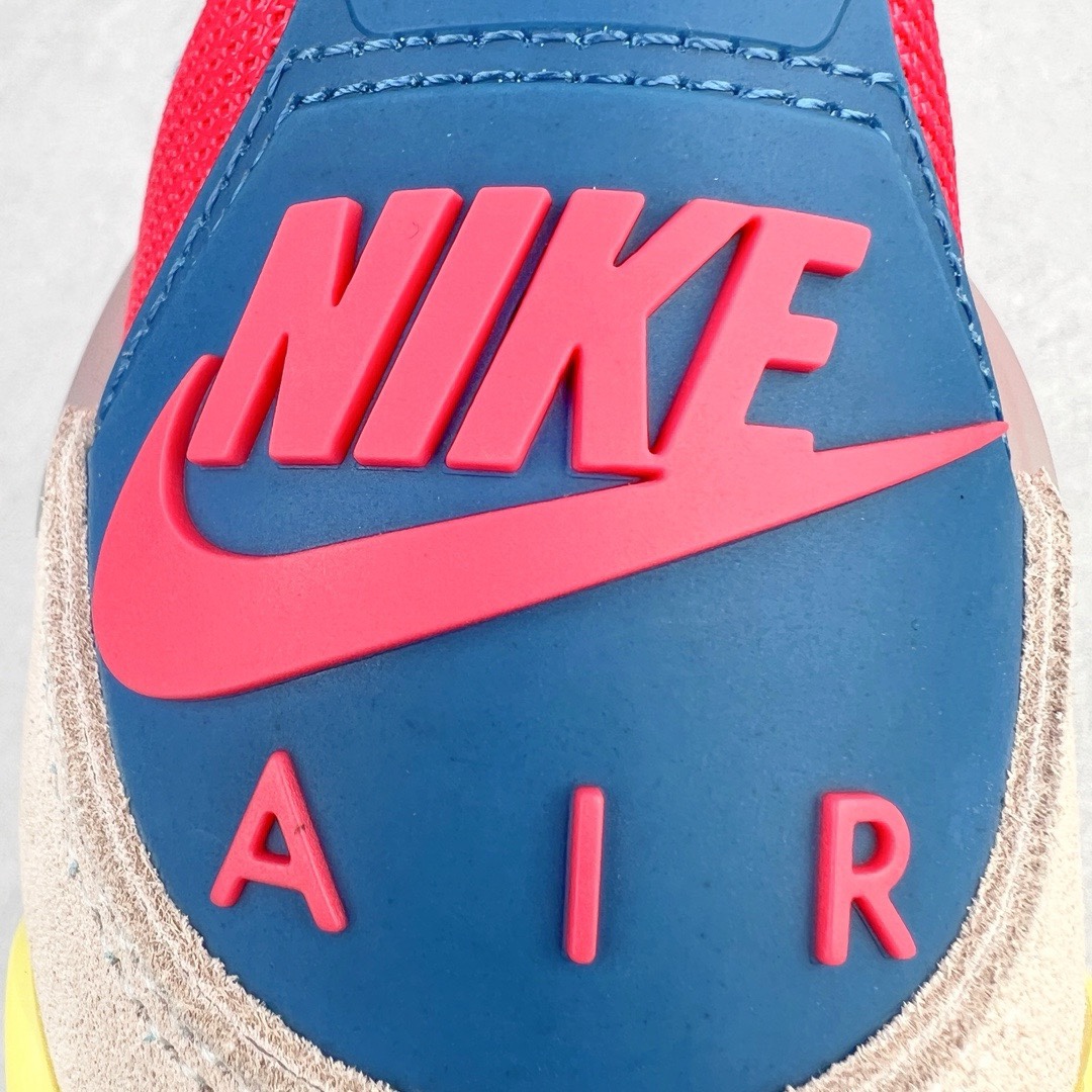 图片[14]-＃KZ神版 Union LA x Air Jordan AJ4 Retro SP\\\”Off Noir\\\” UN联名粉红蓝 DC9533-800 独家外贸特供尺码含 45.5 49.5 50.5 国内外口碑最好最推荐的产品 市场中端王者 亲自操刀耗时半年巨作 全套原纸板楦头开发 确保原汁原味 完美呈现四代版型 一比一鞋头弧度高度鞋身弧度 此版本只针对中端市场 皮料材质有所更替 其他数据细节工艺流程均保持一致 绝不口嗨 细节品控鞋型随意秒杀市面3XX 4XX 原厂TPU网格鞋带扣 正确内里网布 菱角分明不变形无多余毛边 柔软性质感一致于原鞋 市场唯一原厂鞋扣模具 背面可见隐藏注塑口 原厂织唛标 原厂飞人电绣工艺 尾指中部跳三针 独家绑鞋带手法 印刷中底布 四线拉帮 米色美纹纸贴合固定 进口港宝加持 后跟自然饱满 全鞋荧光划线卡点 追求极致完美 每一双都是工艺品 多重QC质检 超越公司货的品控标准 实实在在的免检产品 尺码：40 40.5 41 42 42.5 43 44 44.5 45 45.5 46 47.5 48.5 49.5 50.5-选品中心