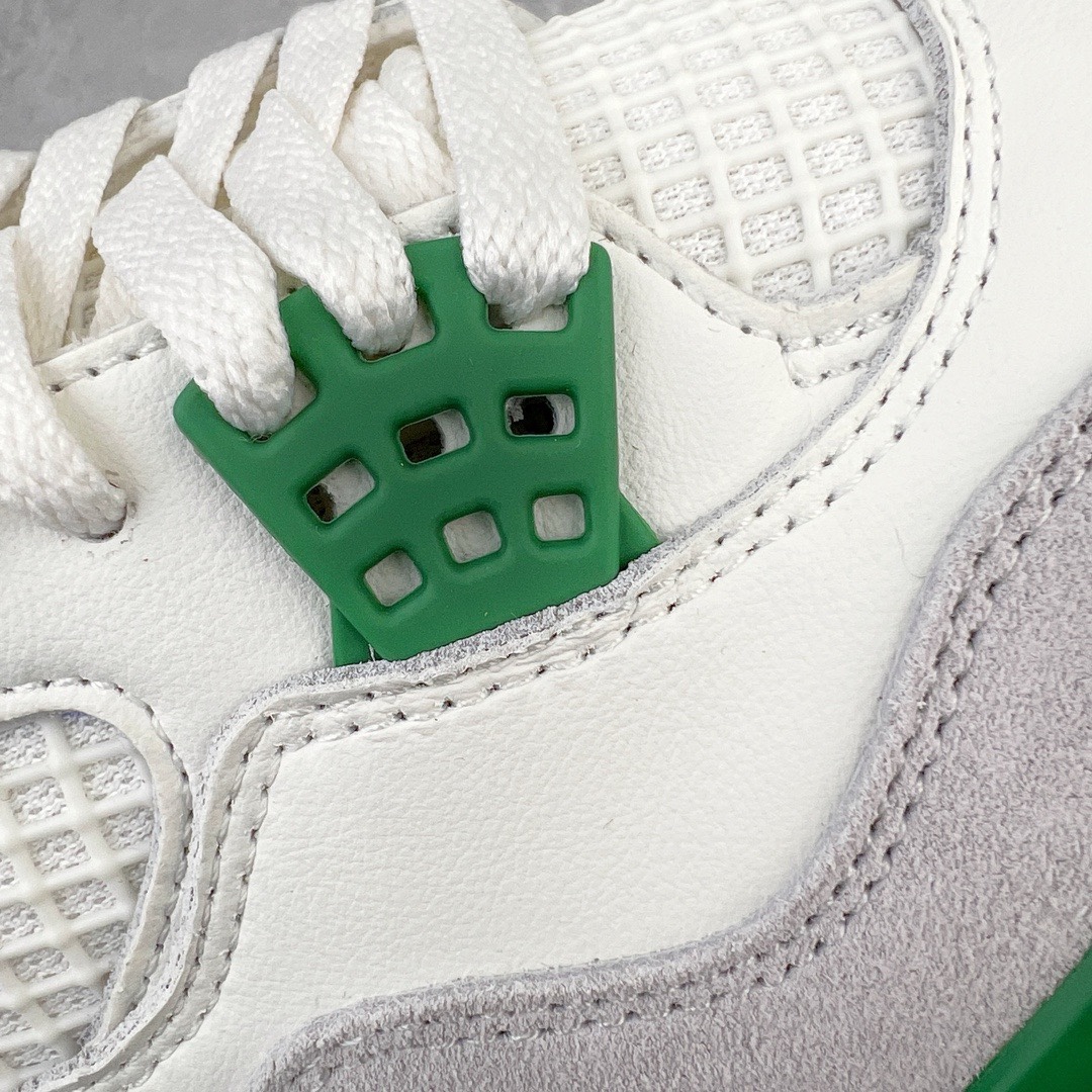 图片[16]-＃KZ神版 NK SB x Air Jordan AJ4 联名绿松石 白绿 DR5415-103 重点区分市面 唯一正确细节 后跟饰片中心位置有合模线 超弹硅胶材质 内层不织布补强 补强为硅胶提供更强耐久性 避免断裂 独家外贸特供尺码含 45.5 49.5 50.5 国内外口碑最好最推荐的产品 市场中端王者 亲自操刀耗时半年巨作 全套原纸板楦头开发 确保原汁原味 完美呈现四代版型 一比一鞋头弧度高度鞋身弧度 此版本只针对中端市场 皮料材质有所更替 其他数据细节工艺流程均保持一致 绝不口嗨 细节品控鞋型随意秒杀市面3XX 4XX 原厂TPU网格鞋带扣 正确内里网布 菱角分明不变形无多余毛边 柔软性质感一致于原鞋 市场唯一原厂鞋扣模具 背面可见隐藏注塑口 原厂织唛标 原厂飞人电绣工艺 尾指中部跳三针 独家绑鞋带手法 印刷中底布 四线拉帮 米色美纹纸贴合固定 进口港宝加持 后跟自然饱满 全鞋荧光划线卡点 追求极致完美 每一双都是工艺品 多重QC质检 超越公司货的品控标准 实实在在的免检产品 尺码：40 40.5 41 42 42.5 43 44 44.5 45 45.5 46 47.5 48.5 49.5 50.5-选品中心
