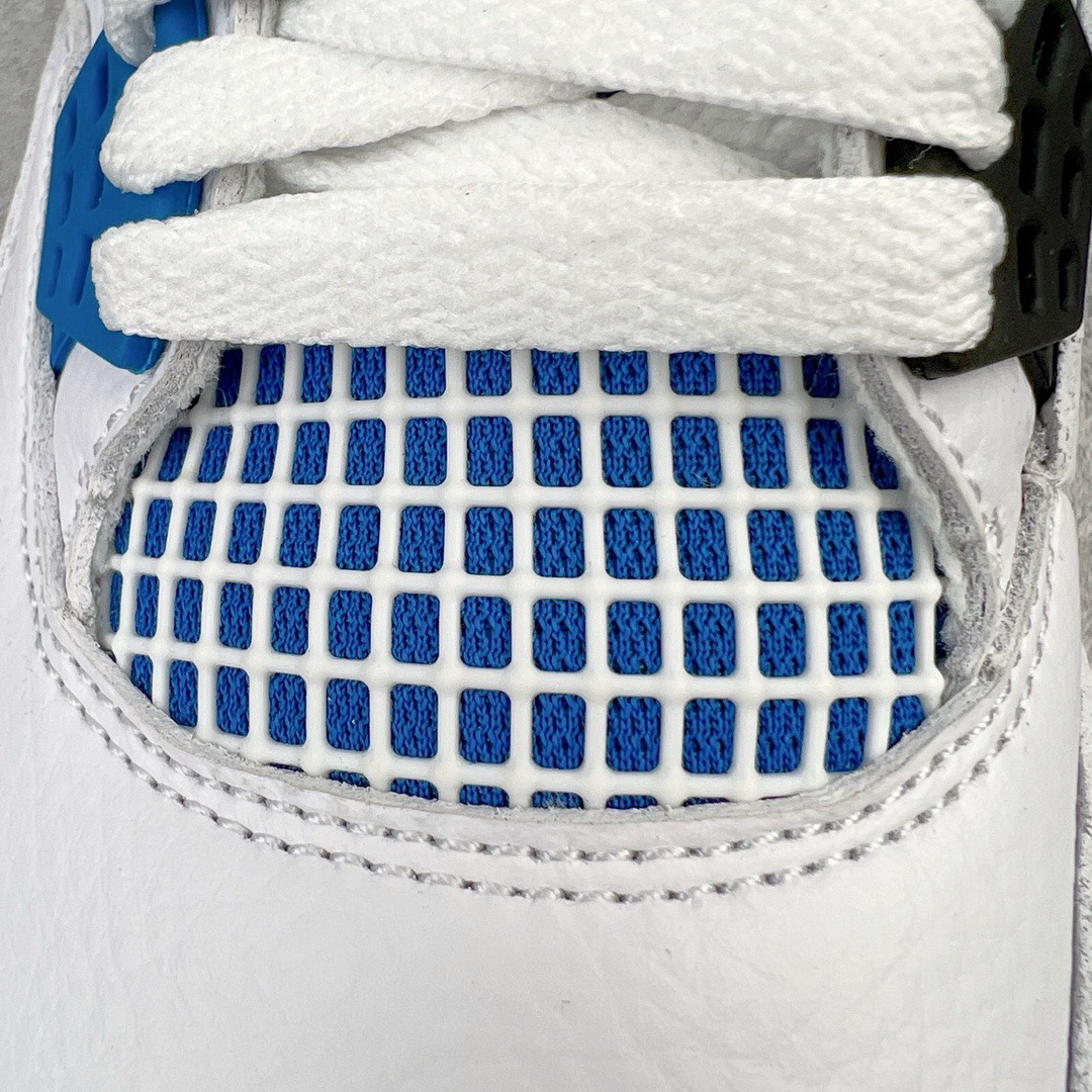 图片[13]-＃KZ神版福利回馈 Air Jordan AJ4 Retro 红蓝鸳鸯 CI1184-146 独家外贸特供尺码含 45.5 49.5 50.5 国内外口碑最好最推荐的产品 市场中端王者 亲自操刀耗时半年巨作 全套原纸板楦头开发 确保原汁原味 完美呈现四代版型 一比一鞋头弧度高度鞋身弧度 此版本只针对中端市场 皮料材质有所更替 其他数据细节工艺流程均保持一致 绝不口嗨 细节品控鞋型随意秒杀市面3XX 4XX 原厂TPU网格鞋带扣 正确内里网布 菱角分明不变形无多余毛边 柔软性质感一致于原鞋 市场唯一原厂鞋扣模具 背面可见隐藏注塑口 原厂织唛标 原厂飞人电绣工艺 尾指中部跳三针 独家绑鞋带手法 印刷中底布 四线拉帮 米色美纹纸贴合固定 进口港宝加持 后跟自然饱满 全鞋荧光划线卡点 追求极致完美 每一双都是工艺品 多重QC质检 超越公司货的品控标准 实实在在的免检产品 尺码：40 40.5 41 42 42.5 43 44 44.5 45 45.5 46 47.5 48.5 49.5 50.5-选品中心