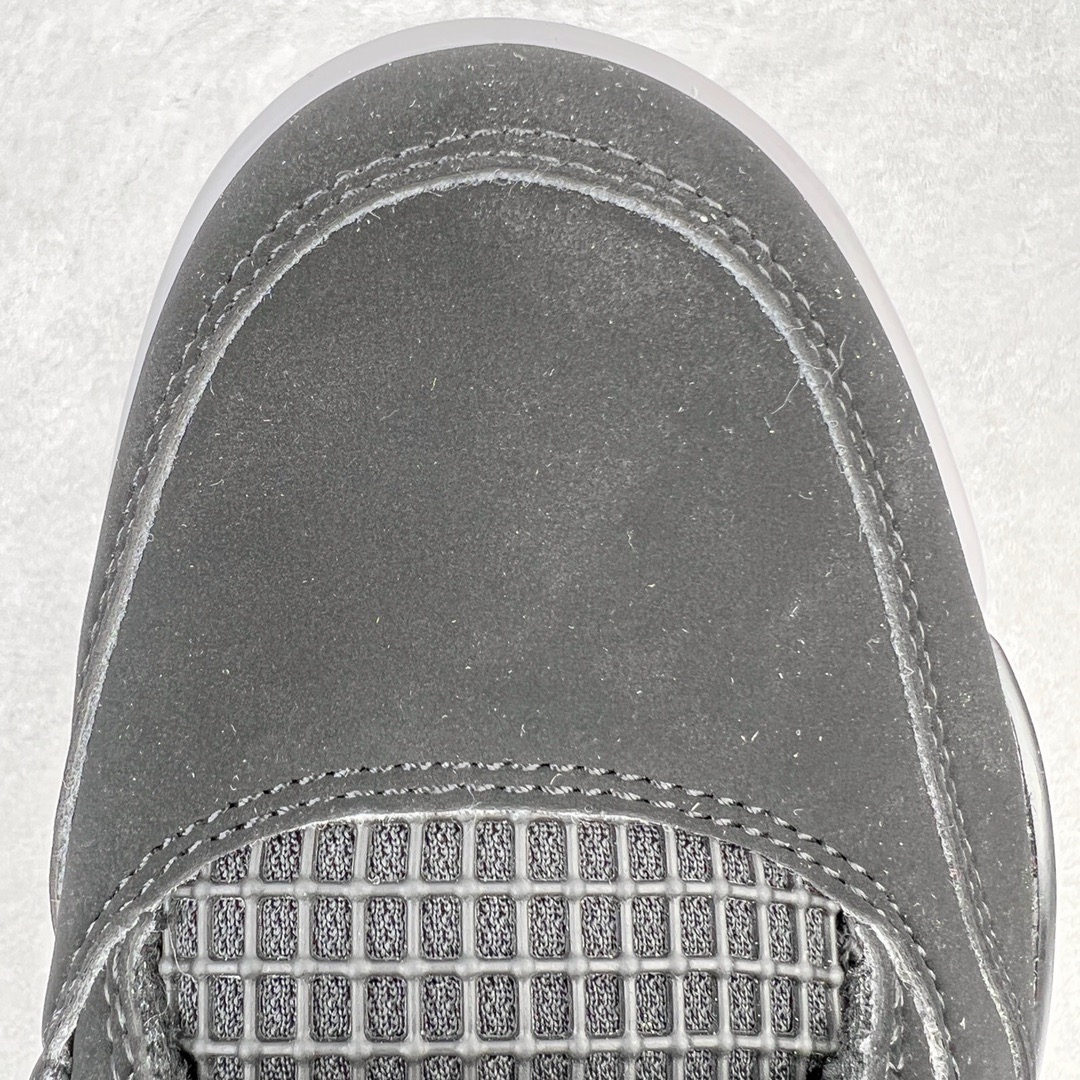 图片[14]-＃KZ神版福利回馈‼️ Air Jordan AJ4 Retro 新黑红 308497-060 独家外贸特供尺码含 45.5 49.5 50.5 国内外口碑最好最推荐的产品 市场中端王者 亲自操刀耗时半年巨作 全套原纸板楦头开发 确保原汁原味 完美呈现四代版型 一比一鞋头弧度高度鞋身弧度 此版本只针对中端市场 皮料材质有所更替 其他数据细节工艺流程均保持一致 绝不口嗨 细节品控鞋型随意秒杀市面3XX 4XX 原厂TPU网格鞋带扣 正确内里网布 菱角分明不变形无多余毛边 柔软性质感一致于原鞋 市场唯一原厂鞋扣模具 背面可见隐藏注塑口 原厂织唛标 原厂飞人电绣工艺 尾指中部跳三针 独家绑鞋带手法 印刷中底布 四线拉帮 米色美纹纸贴合固定 进口港宝加持 后跟自然饱满 全鞋荧光划线卡点 追求极致完美 每一双都是工艺品 多重QC质检 超越公司货的品控标准 实实在在的免检产品 尺码：40 40.5 41 42 42.5 43 44 44.5 45 45.5 46 47.5 48.5 49.5 50.5-选品中心