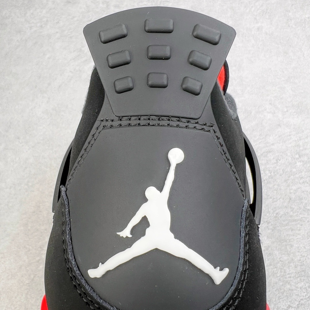 图片[15]-＃KZ神版福利回馈 Air Jordan AJ4 Retro \\\”Red Thunder\\\” 黑红雷电 CT8527-016 独家外贸特供尺码含 45.5 49.5 50.5 国内外口碑最好最推荐的产品 市场中端王者 亲自操刀耗时半年巨作 全套原纸板楦头开发 确保原汁原味 完美呈现四代版型 一比一鞋头弧度高度鞋身弧度 此版本只针对中端市场 皮料材质有所更替 其他数据细节工艺流程均保持一致 绝不口嗨 细节品控鞋型随意秒杀市面3XX 4XX 原厂TPU网格鞋带扣 正确内里网布 菱角分明不变形无多余毛边 柔软性质感一致于原鞋 市场唯一原厂鞋扣模具 背面可见隐藏注塑口 原厂织唛标 原厂飞人电绣工艺 尾指中部跳三针 独家绑鞋带手法 印刷中底布 四线拉帮 米色美纹纸贴合固定 进口港宝加持 后跟自然饱满 全鞋荧光划线卡点 追求极致完美 每一双都是工艺品 多重QC质检 超越公司货的品控标准 实实在在的免检产品 尺码：40 40.5 41 42 42.5 43 44 44.5 45 45.5 46 47.5 48.5 49.5 50.5-选品中心