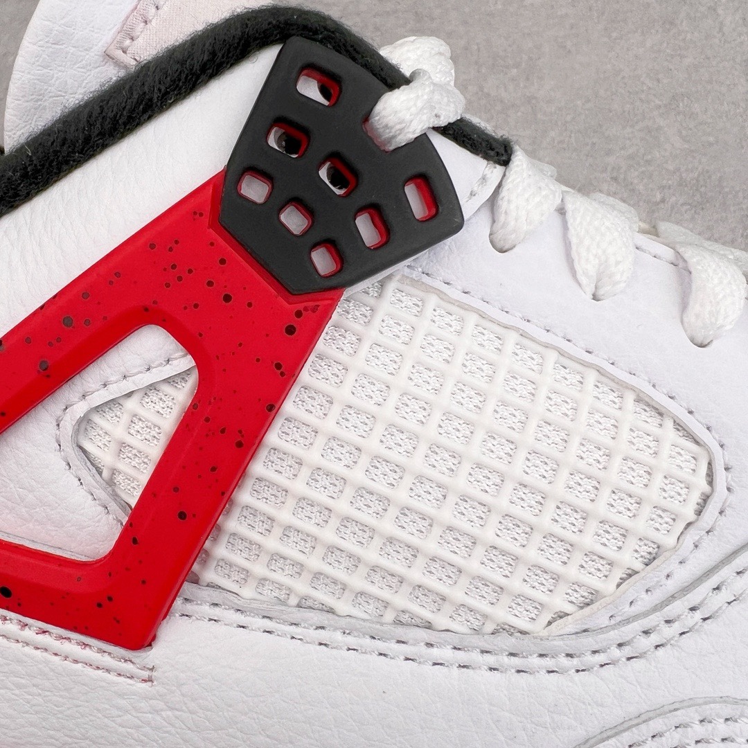 图片[11]-＃KZ神版福利回馈 Air Jordan AJ4 Retro 白黑红 红水泥 DH6927-161 独家外贸特供尺码含 45.5 49.5 50.5 国内外口碑最好最推荐的产品 市场中端王者 亲自操刀耗时半年巨作 全套原纸板楦头开发 确保原汁原味 完美呈现四代版型 一比一鞋头弧度高度鞋身弧度 此版本只针对中端市场 皮料材质有所更替 其他数据细节工艺流程均保持一致 绝不口嗨 细节品控鞋型随意秒杀市面3XX 4XX 原厂TPU网格鞋带扣 正确内里网布 菱角分明不变形无多余毛边 柔软性质感一致于原鞋 市场唯一原厂鞋扣模具 背面可见隐藏注塑口 原厂织唛标 原厂飞人电绣工艺 尾指中部跳三针 独家绑鞋带手法 印刷中底布 四线拉帮 米色美纹纸贴合固定 进口港宝加持 后跟自然饱满 全鞋荧光划线卡点 追求极致完美 每一双都是工艺品 多重QC质检 超越公司货的品控标准 实实在在的免检产品 尺码：40 40.5 41 42 42.5 43 44 44.5 45 45.5 46 47.5 48.5 49.5 50.5-选品中心