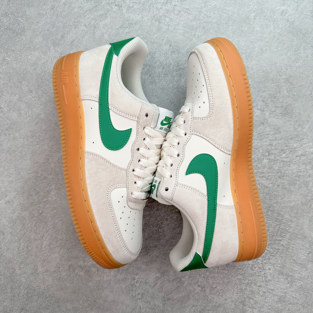 图片[3]-💰200 NK Air Force 1´07 Low 空军一号低帮百搭休闲运动板鞋 FQ8714-001 柔软、弹性十足的缓震性能和出色的中底设计 横跨复古与现代的外型结合 造就出风靡全球 三十多年的Force 1 直到今天还深受青睐 SIZE：36 36.5 37.5 38 38.5 39 40 40.5 41 42 42.5 43 44 44.5 45 编码：Tby2936070-运动鞋