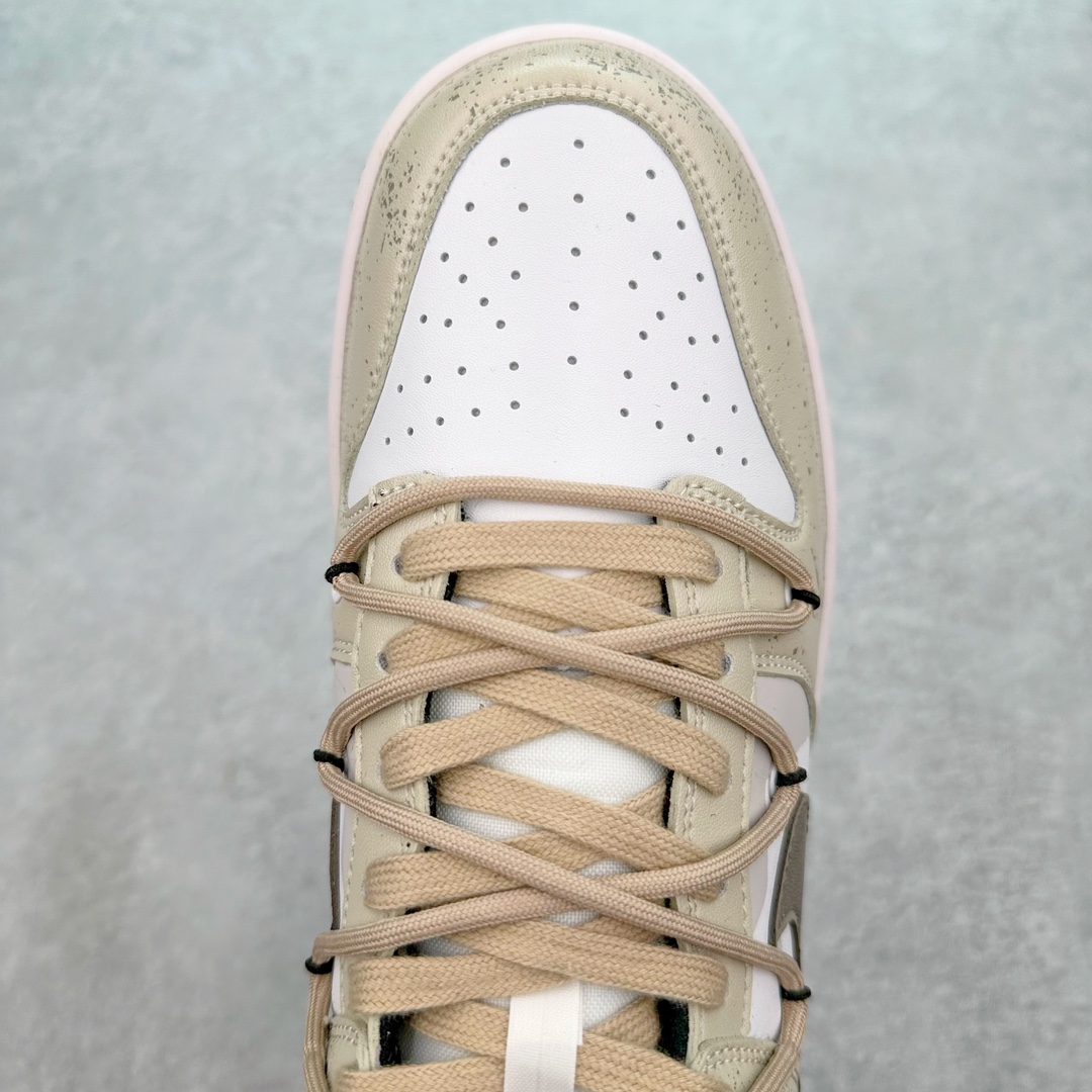 图片[4]-💰260 NK Dunk Low 定制配色 CW1590-100 大厂出品 极力推荐 原装头层材料 独家版型蒸餾加工帶來的是更好的视觉和脚感体验大厂纯原品质出货 清洁度 电绣工艺 皮料切割干净无任何毛边 细节完美 SIZE：36 36.5 37.5 38 38.5 39 40 40.5 41 42 42.5 43 44 44.5 45 46 47.5 编码：Jby3936030-运动鞋