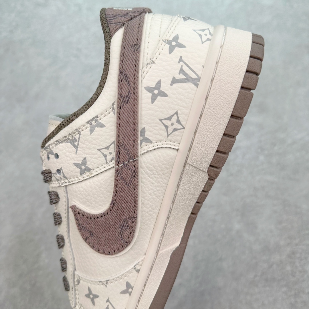图片[7]-NK Dunk Low 定制配色 FC1688-131 大厂出品 极力推荐 原装头层材料 独家版型蒸餾加工帶來的是更好的视觉和脚感体验大厂纯原品质出货 清洁度 电绣工艺 皮料切割干净无任何毛边 细节完美 尺码：36 36.5 37.5 38 38.5 39 40 40.5 41 42 42.5 43 44 44.5 45 46 47.5-选品中心